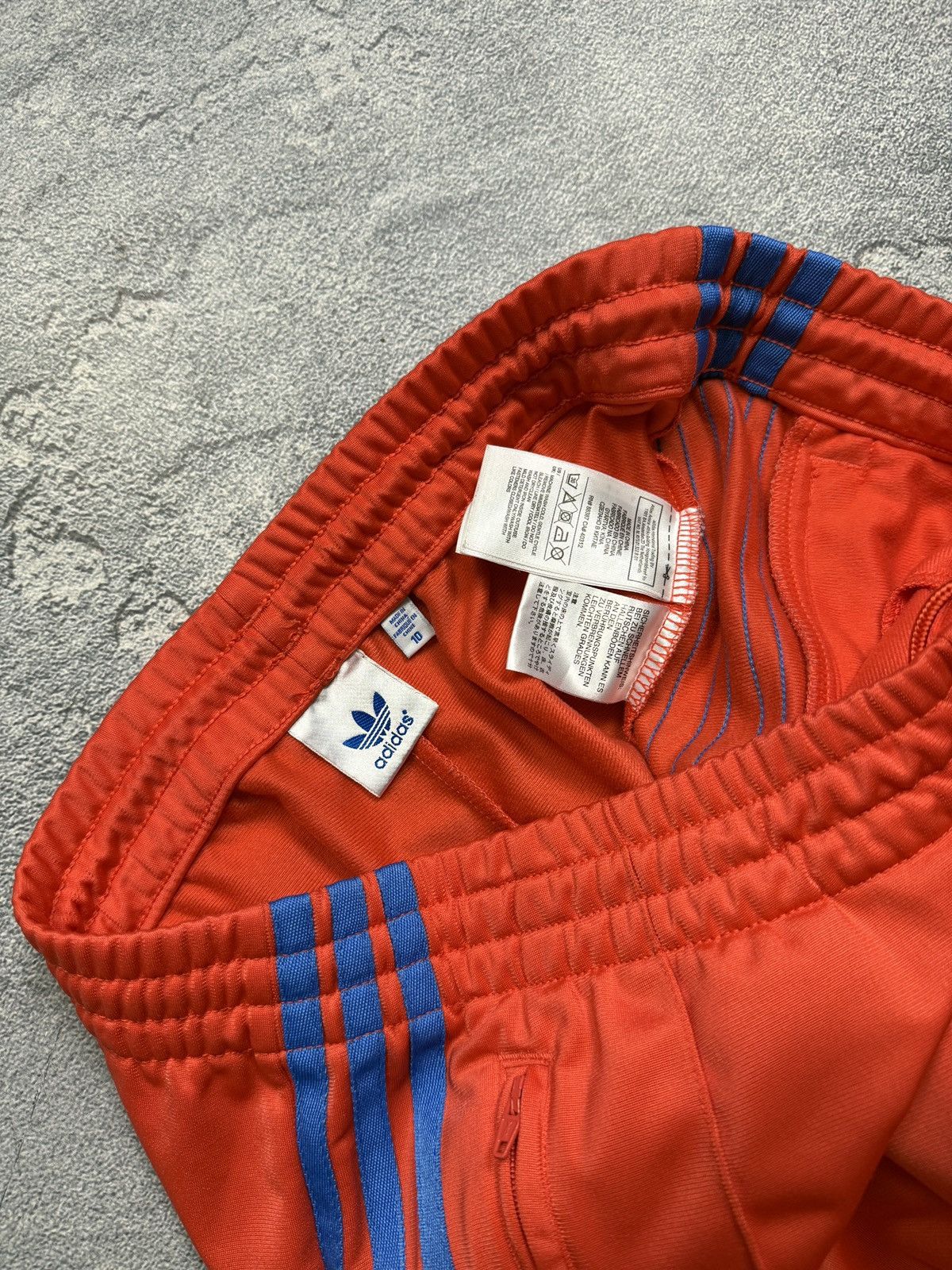 Adidas VINTAGE ADIDAS CUTE TRACK SUIT 1990s Size S / US 4 / IT 40 - 21 Thumbnail