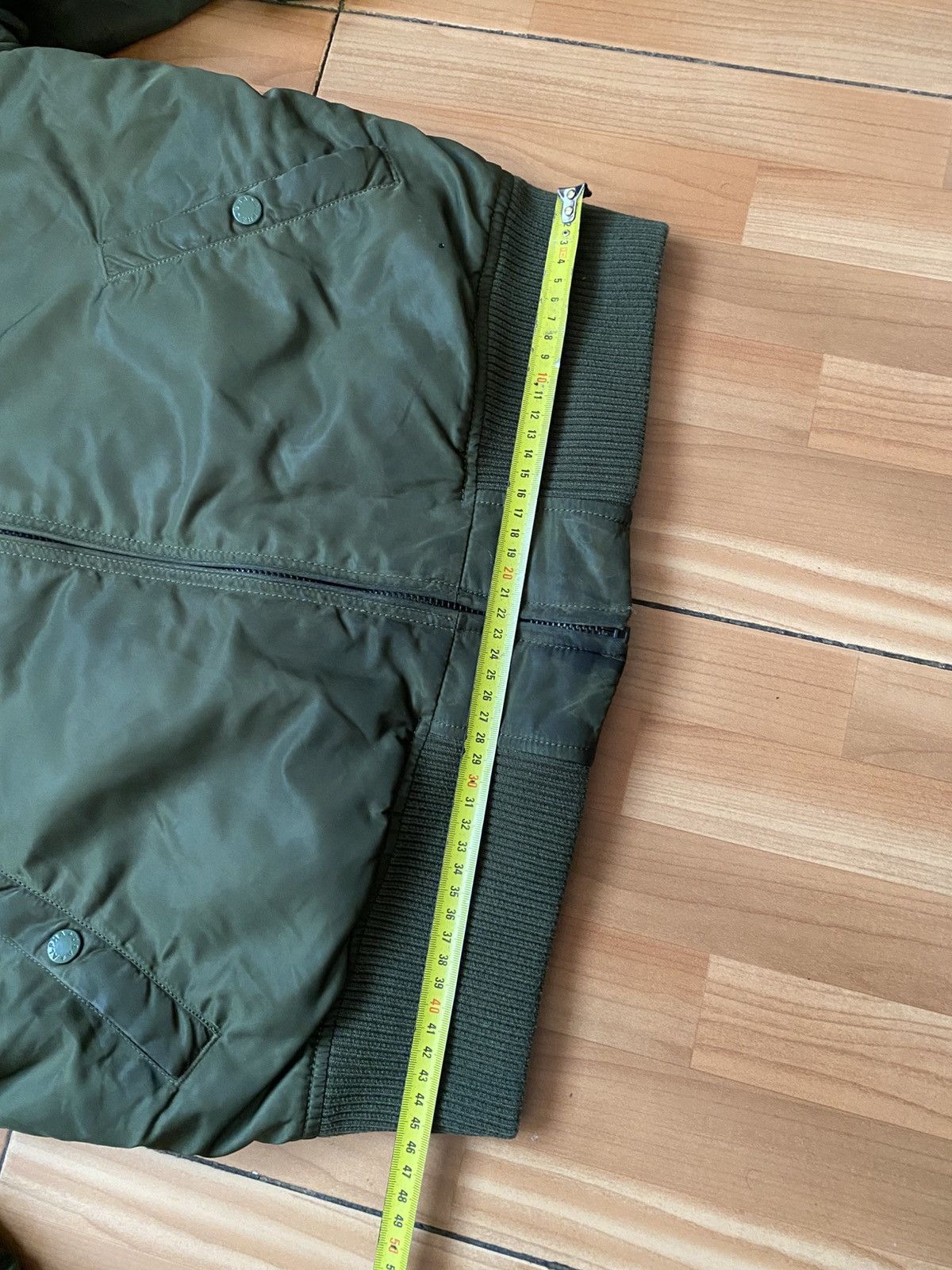 Alpha Industries Alpha Industries MA-1 Men's Bomber Jacket in Sage Green Size US L / EU 52-54 / 3 - 17 Thumbnail