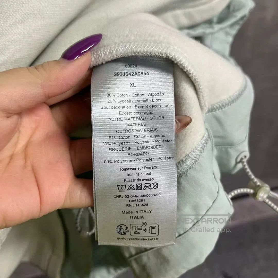 dior beige letter print sweatshirt size XL.