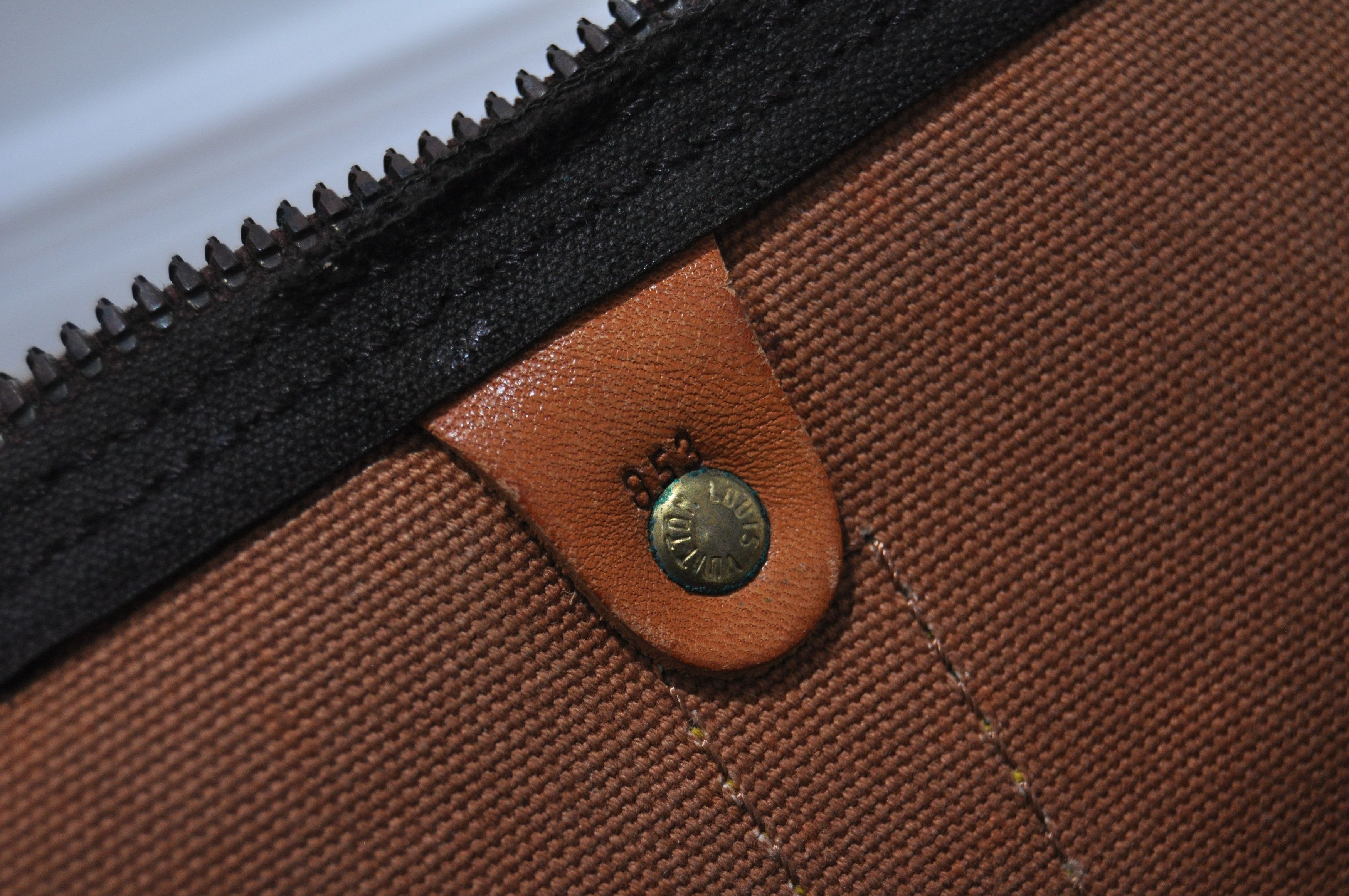Louis Vuitton Louis Vuitton - 1985 - 60 Monogram Keepall Bandoulière Size ONE SIZE - 18 Thumbnail