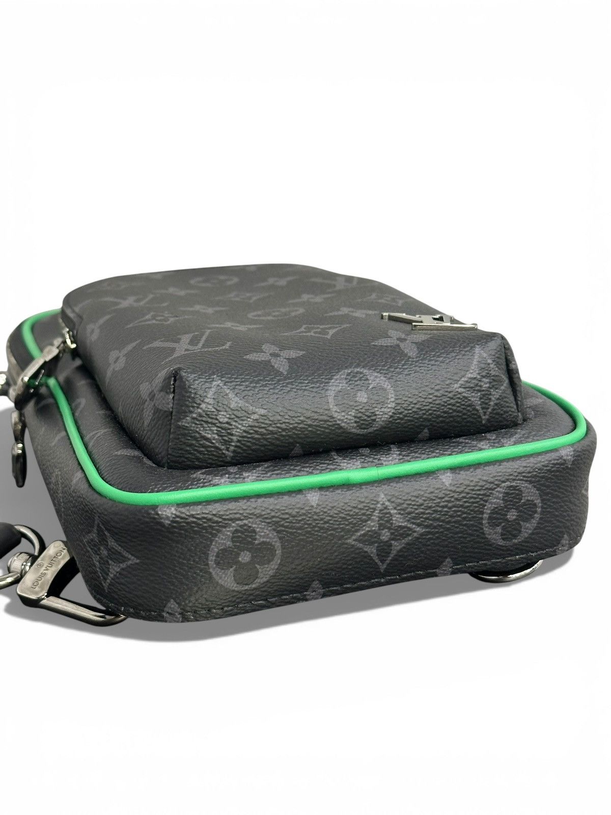 Louis Vuitton Louis Vuitton Avenue Slingbag PM Size ONE SIZE - 7 Thumbnail