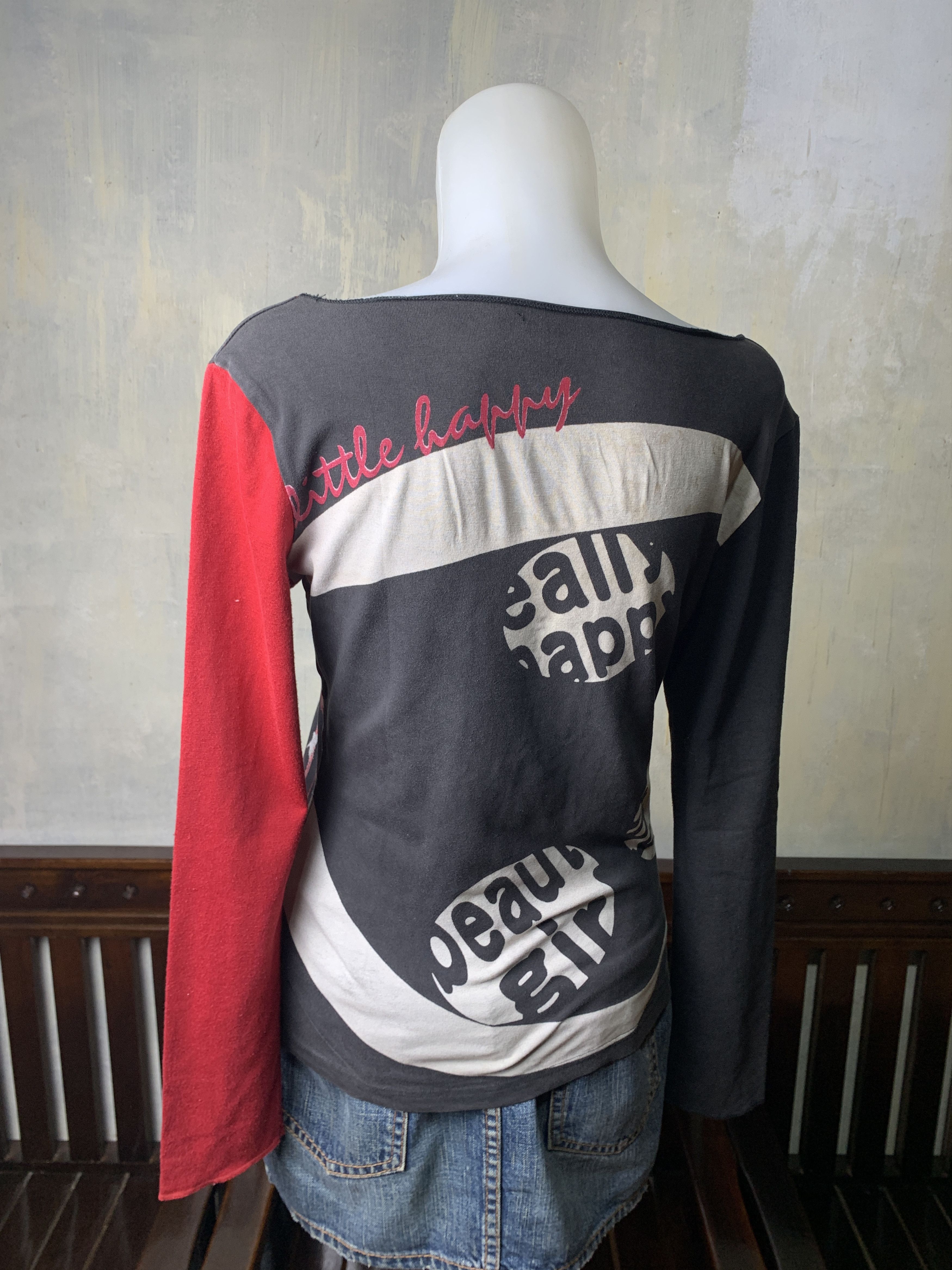 Japanese Brand 2000s Disco Girl Graphic Top (M) Size M / US 6-8 / IT 42-44 - 3 Thumbnail