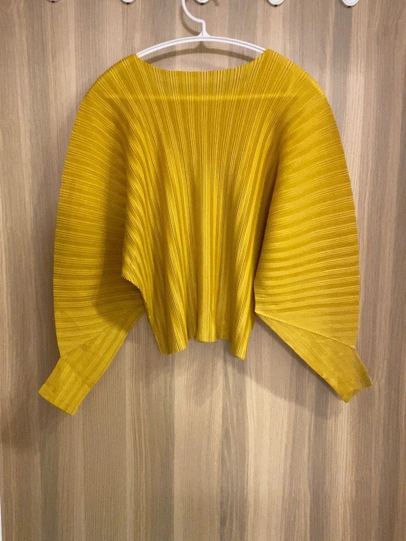 Issey Miyake Issey Miyake size:3 Yellow long sleeve Size S / US 4 / IT 40 - 3 Thumbnail
