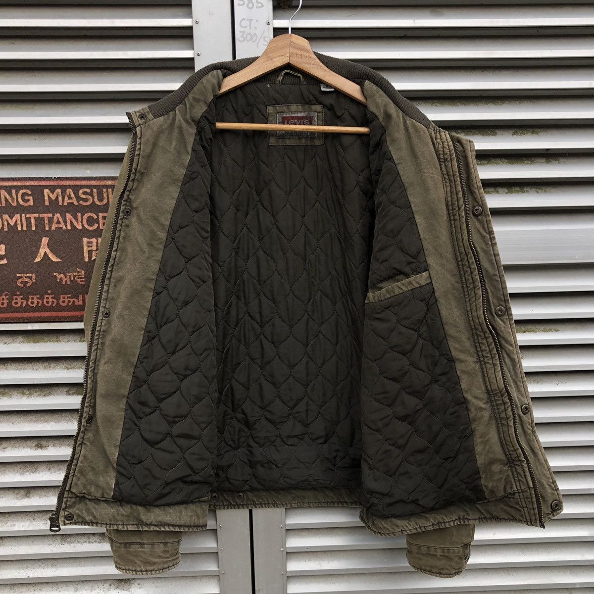 Levi's Vintage Levis Olive Green Army Military Field Trucker Jacket Size US M / EU 48-50 / 2 - 5 Thumbnail