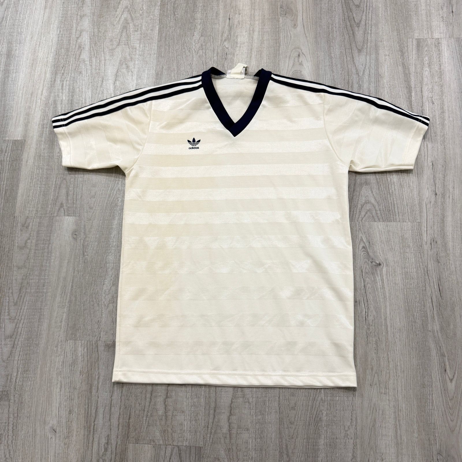 Adidas Vintage Adidas Trefoil Logo Soccer Jersey Shirt Large 80s Size US L / EU 52-54 / 3 - 1 Thumbnail