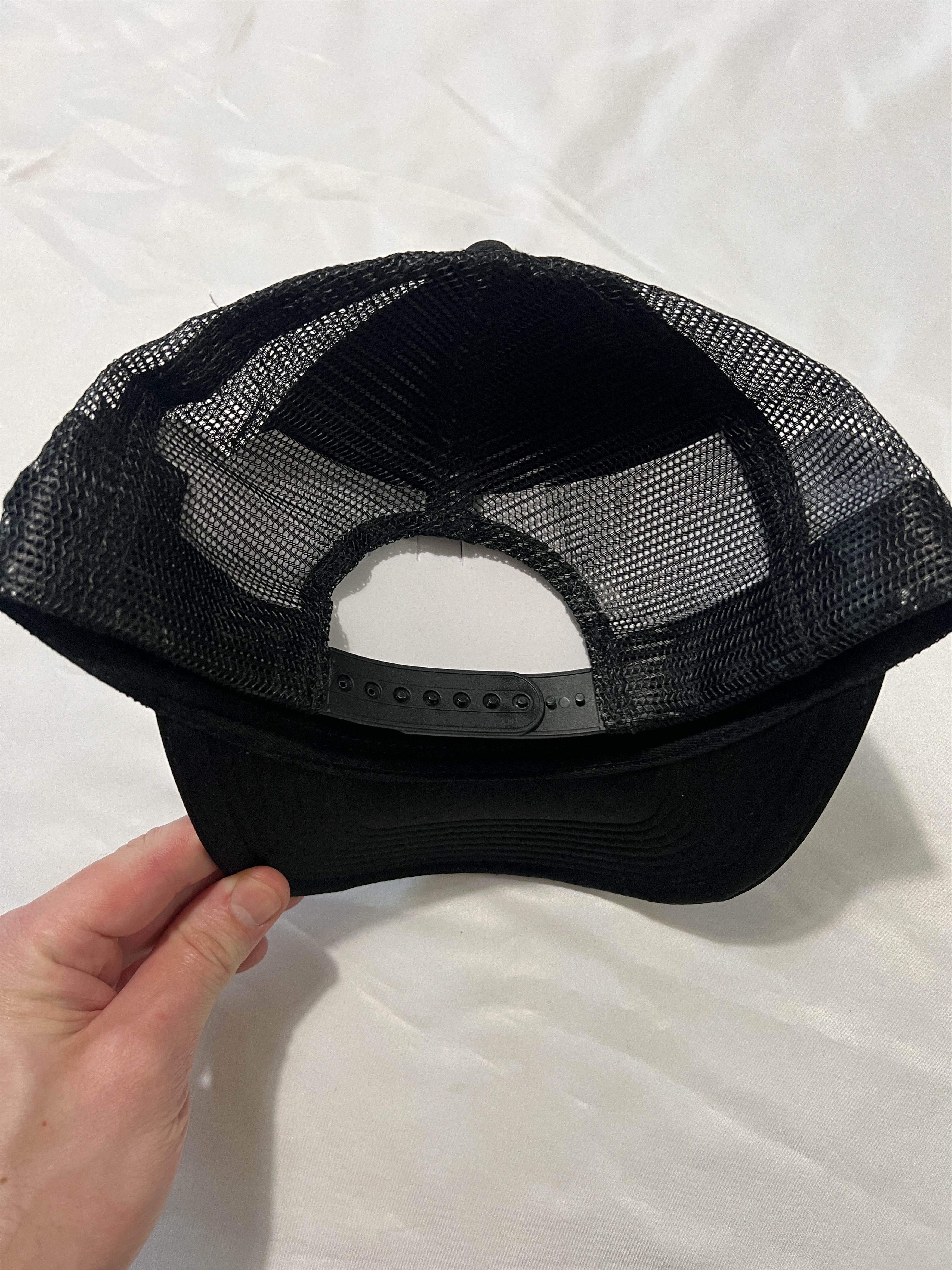 The Weeknd The Weeknd XO Kiss Land Foam Trucker Hat Size ONE SIZE - 6 Thumbnail