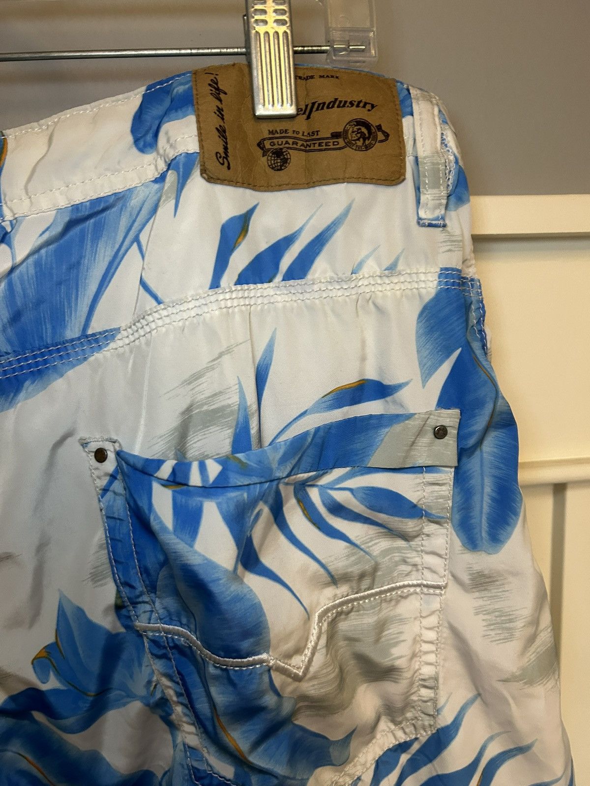 Diesel Vintage Diesel Industry palm leaves swim shorts Size US 36 / EU 52 - 10 Thumbnail