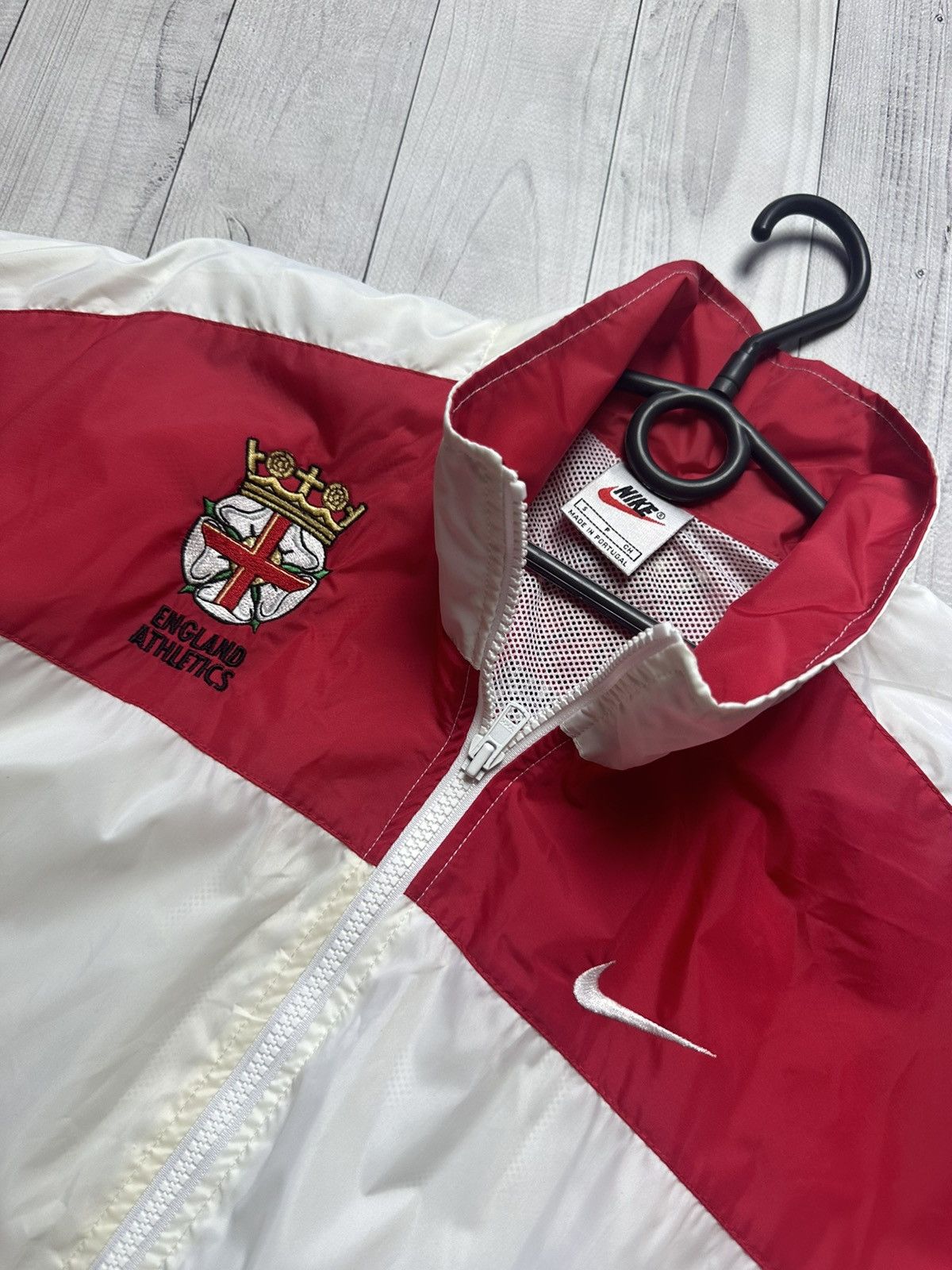 Vintage Vintage Nike England Athletics track jacket size S rare Size US S / EU 44-46 / 1 - 5 Thumbnail