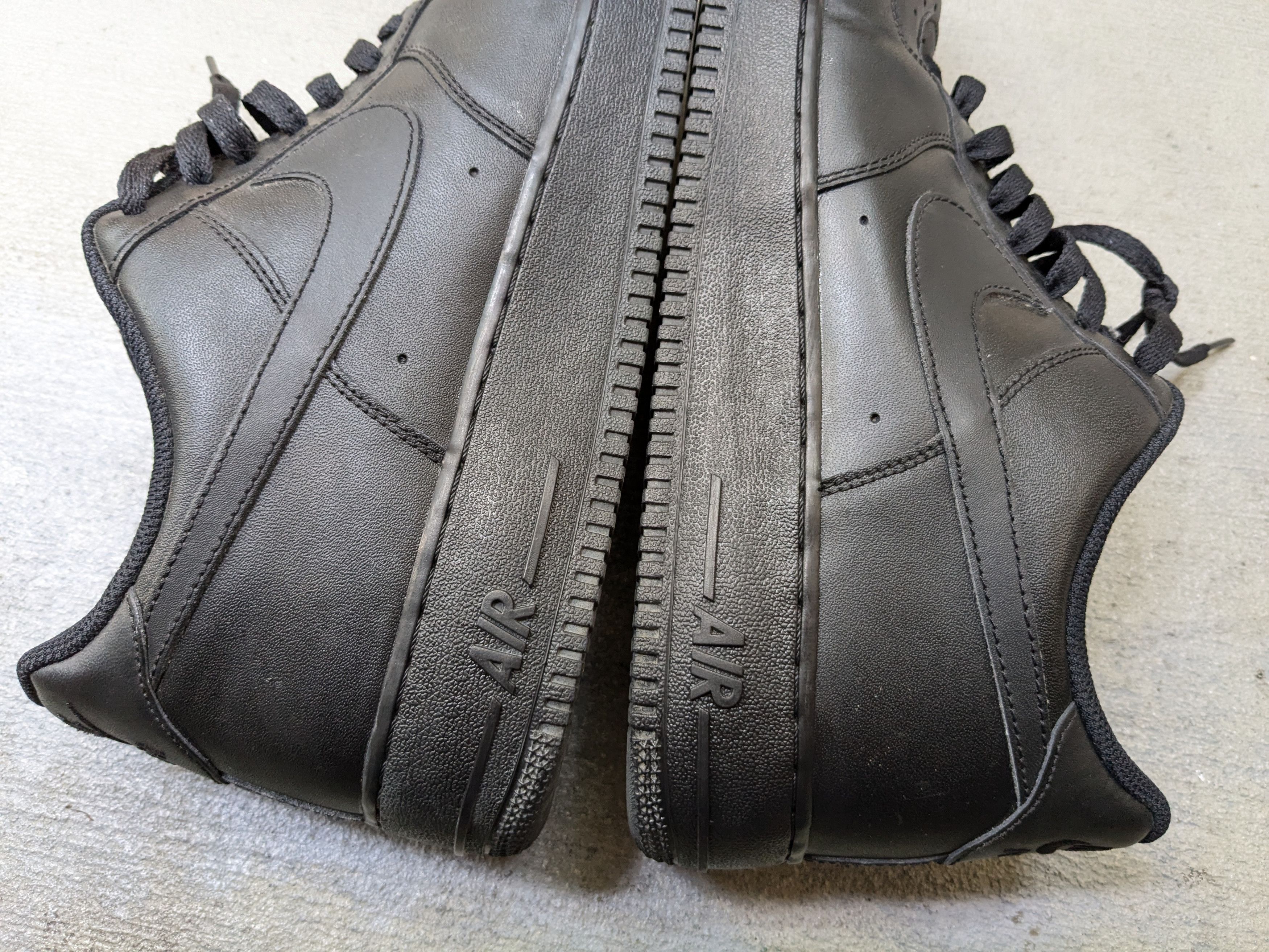 Nike Air Force 1 '07 Triple Black Low Leather 315122-001