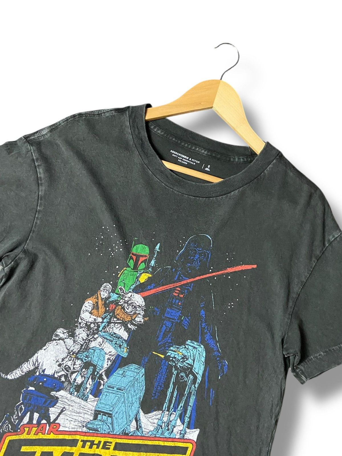 Japanese Brand Abercrombie & Fitch Star Wars Graphic Tshirt (143) Size US XXS / EU 40 - 3 Thumbnail