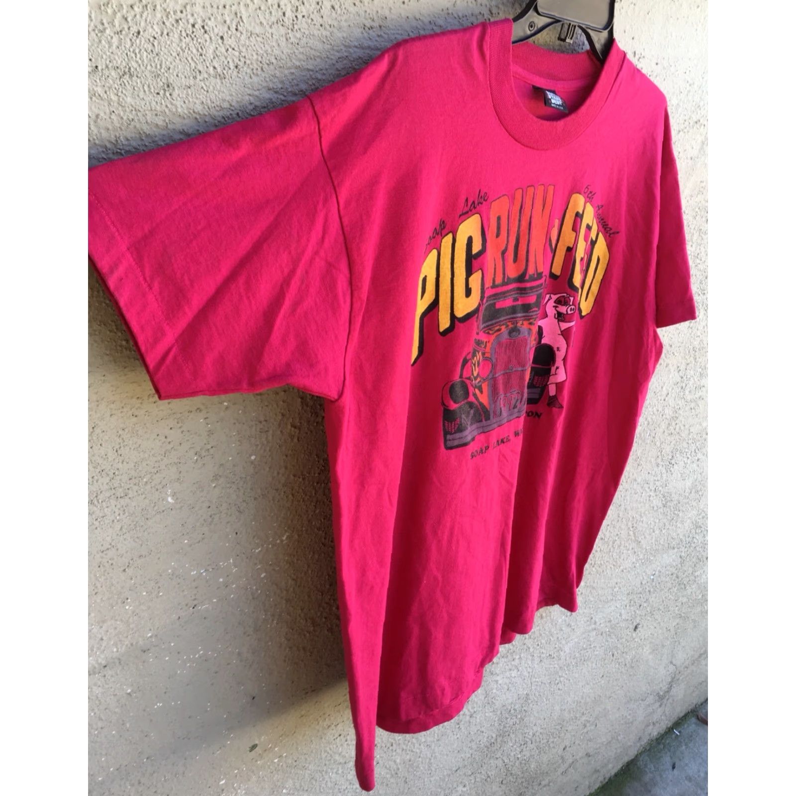 Vintage VINTAGE Screen Stars Best T Shirt XL Pink 1992 Soap Lake Pig Run & Feed Washington Unisex 1990s Graphic Tee Size US XL / EU 56 / 4 - 3 Thumbnail