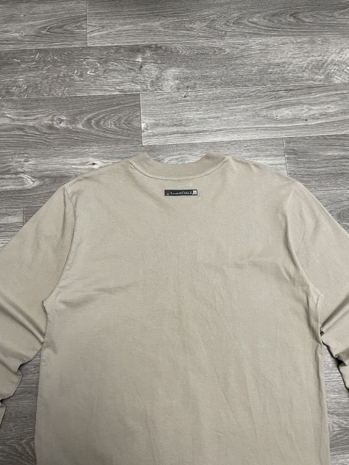 Essentials Fear Of God Essentials Beige Reflective Logo Long Sleeve Tee Size US S / EU 44-46 / 1 - 20 Thumbnail