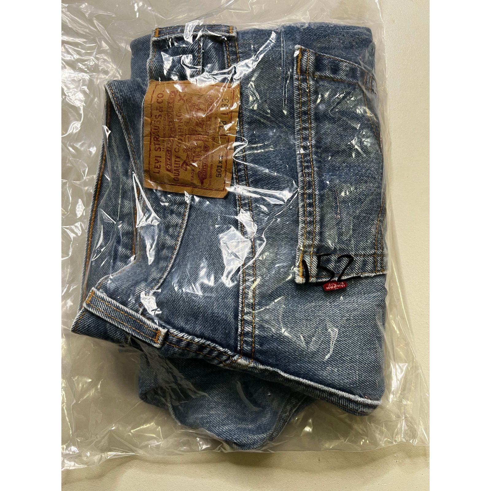 Levi's Vintage 90s Levi's 501xx Jeans USA actually size 34x29.5 Size US 38 / EU 54 - 15 Thumbnail