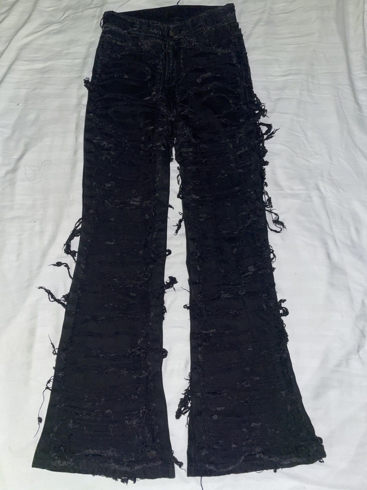 Destroy Lonely Corporate World Distressed Crest Flared Denim Size US 28 / EU 44 - 1 Thumbnail