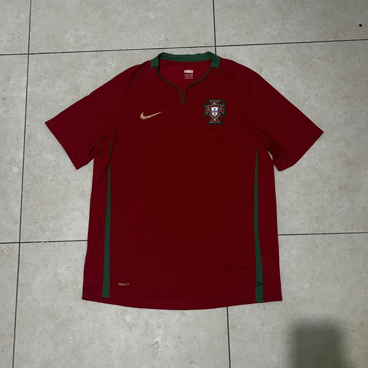 Nike Portugal 2008 Home Jersey Size US L / EU 52-54 / 3 - 1 Thumbnail