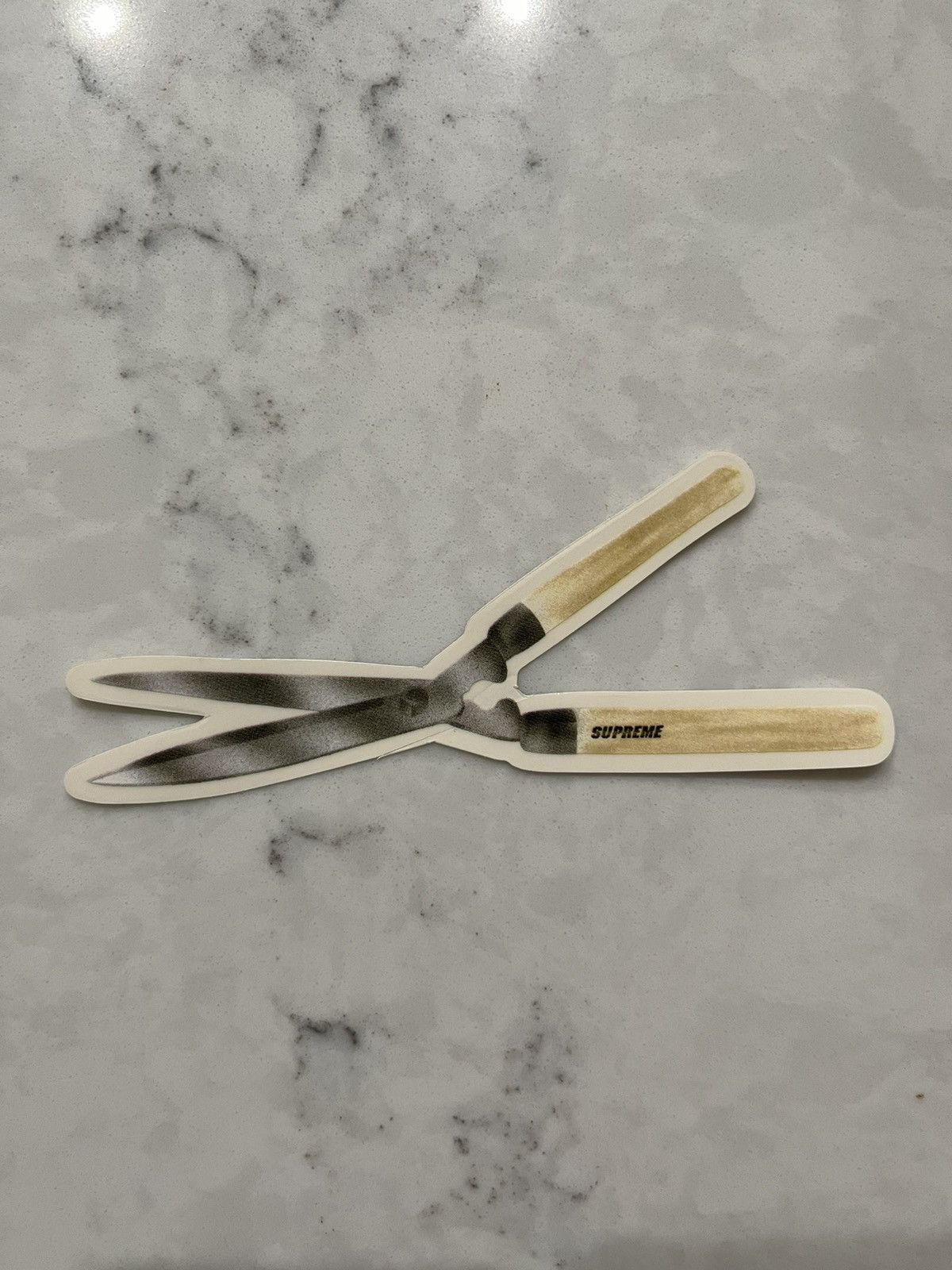 Supreme Supreme Shears Sticker SS19 Size ONE SIZE - 1 Preview