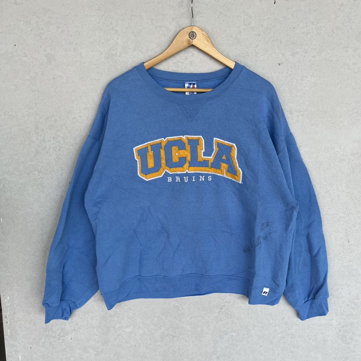 Other Vintage Russell Athletic Blue Crewneck Sweatshirt SizeXL Size US XL / EU 56 / 4 - 1 Thumbnail