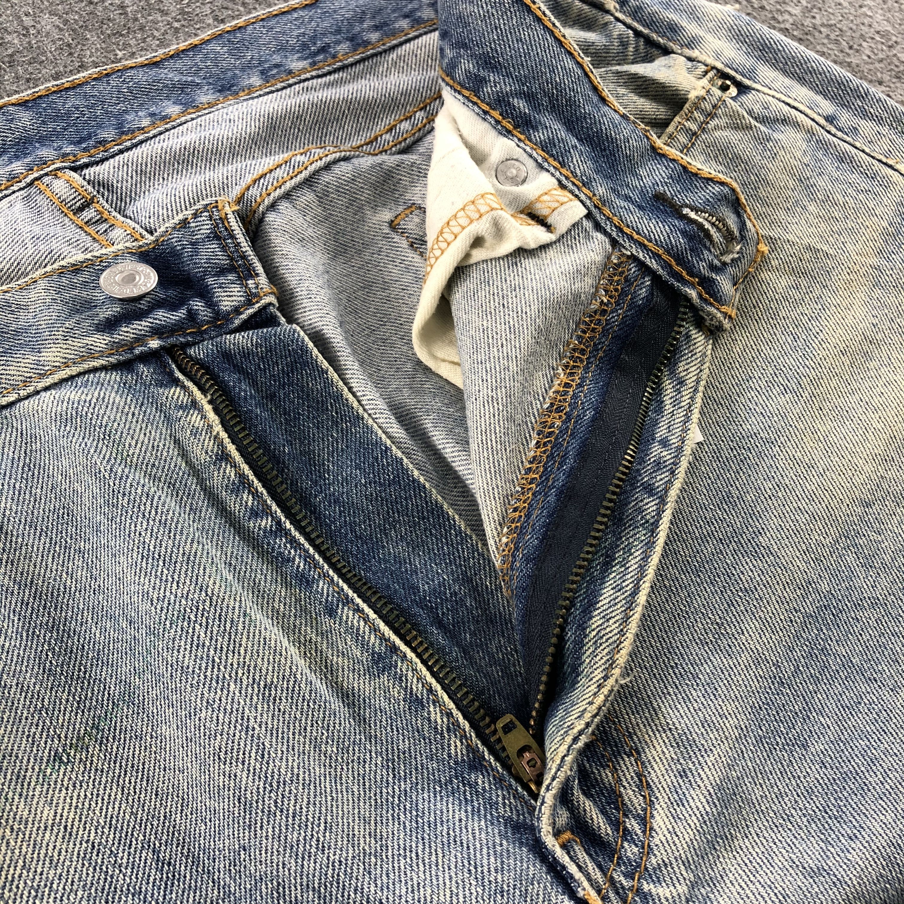 Levi's Vintage Light Wash Levis 505 Jeans- J1352 Size US 36 / EU 52 - 8 Thumbnail