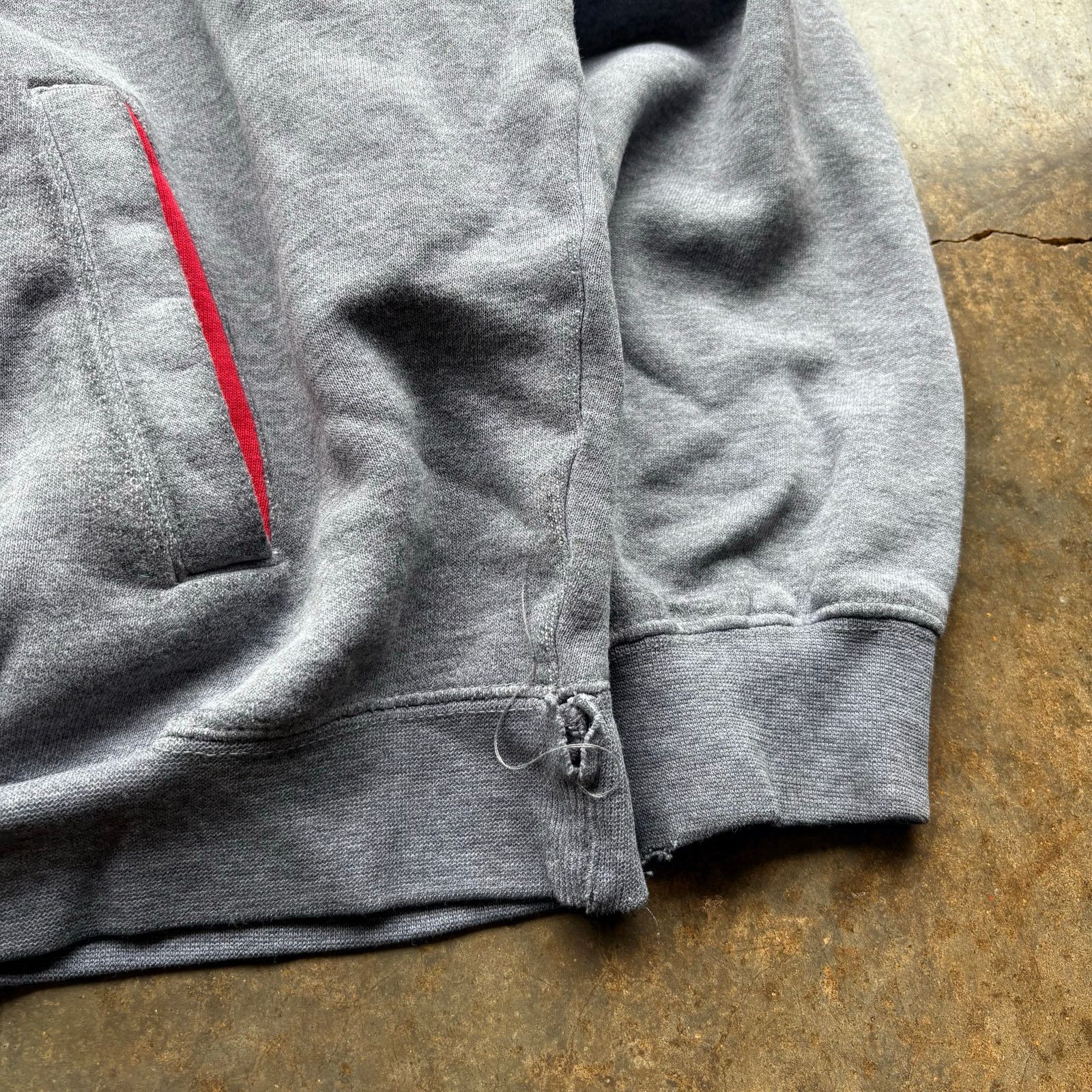 Vintage Vintage Y2K distressed Ohio State Football Hoodie Size US S / EU 44-46 / 1 - 2 Thumbnail