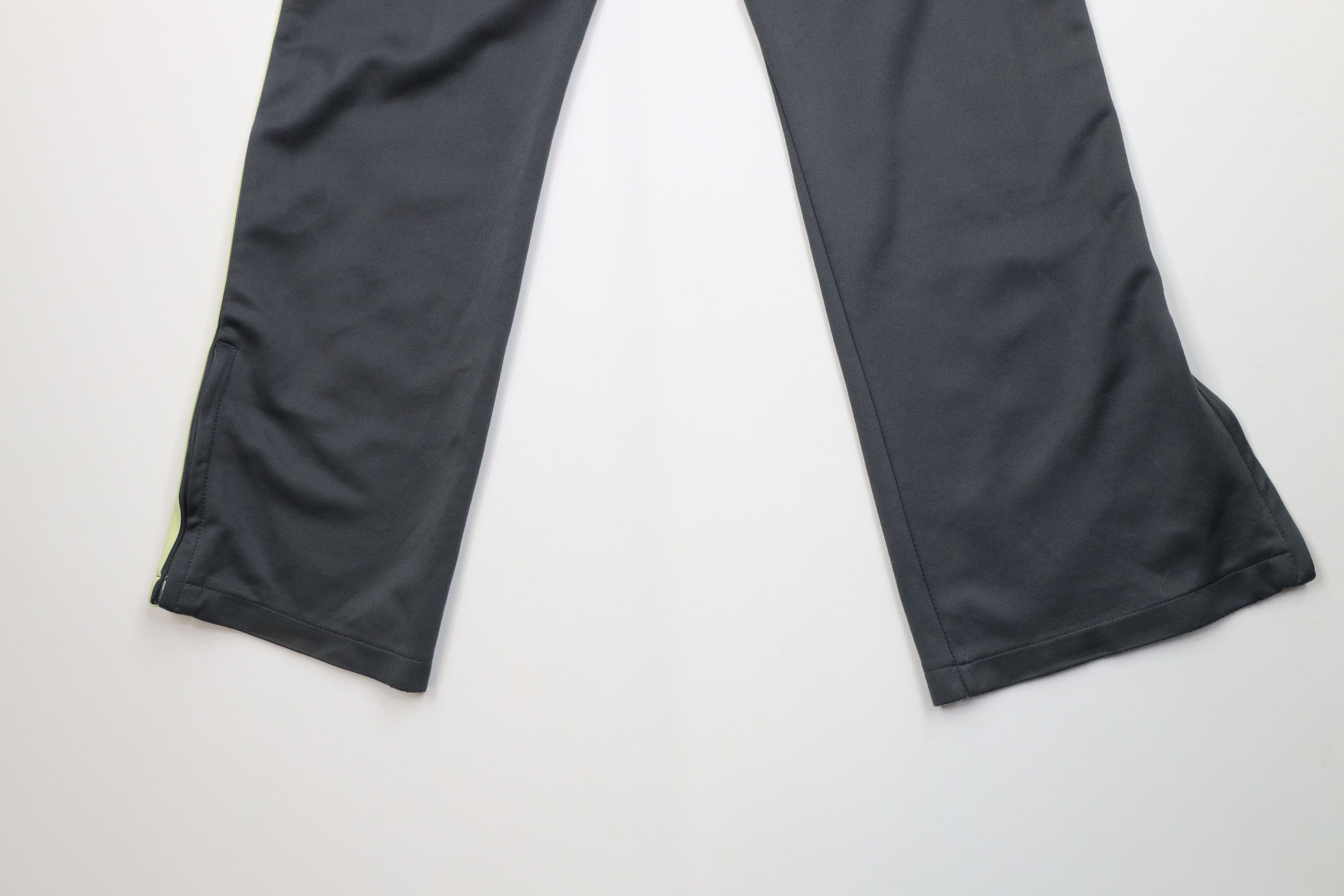 Nike Vintage Y2K Nike Mini Swoosh Flared Wide Leg Sweatpants Size 30" / US 8 / IT 44 - 14 Thumbnail