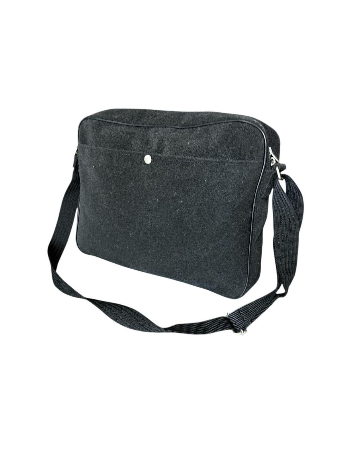 Japanese Brand VINTAGE YOSHIKI HISHINUMA VELVET LEATHER SHOULDER BAG Size ONE SIZE - 4 Thumbnail