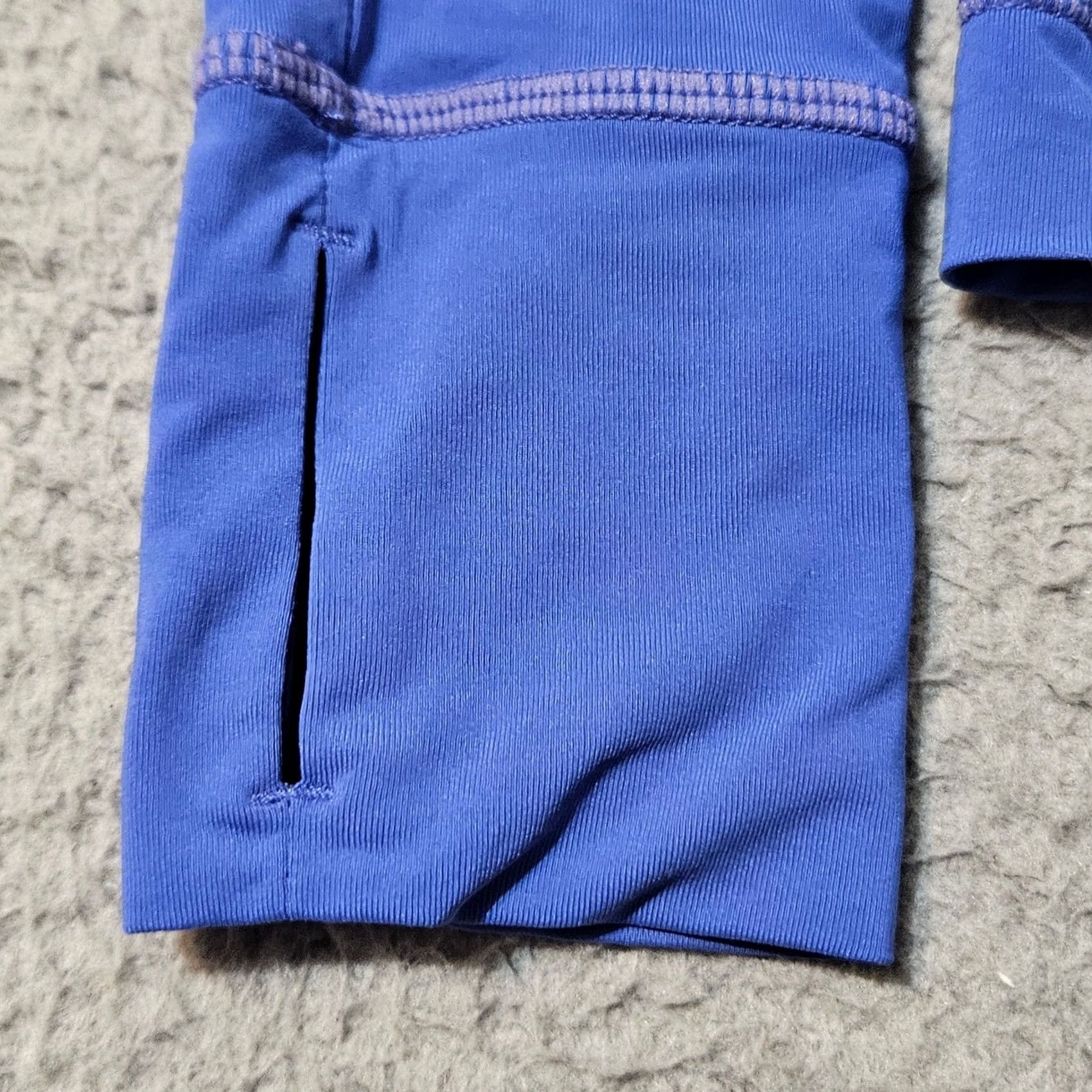 Lilly Pulitzer Lilly Pulitzer Luxletic Top XS Blue Long Sleeve Athletic Lounge Women Size 003784 Size XS / US 0-2 / IT 36-38 - 5 Thumbnail