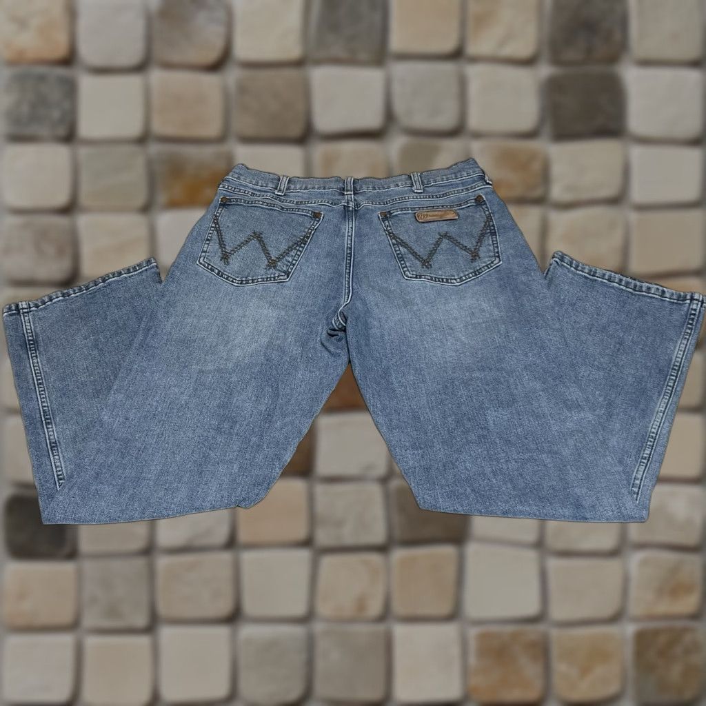 Wrangler Wrangler Retro Jeans Mens Boots Cut 32X29 Blue Denim Western Cowboy Relaxed Bootcut Size US 32 / EU 48 - 1 Thumbnail
