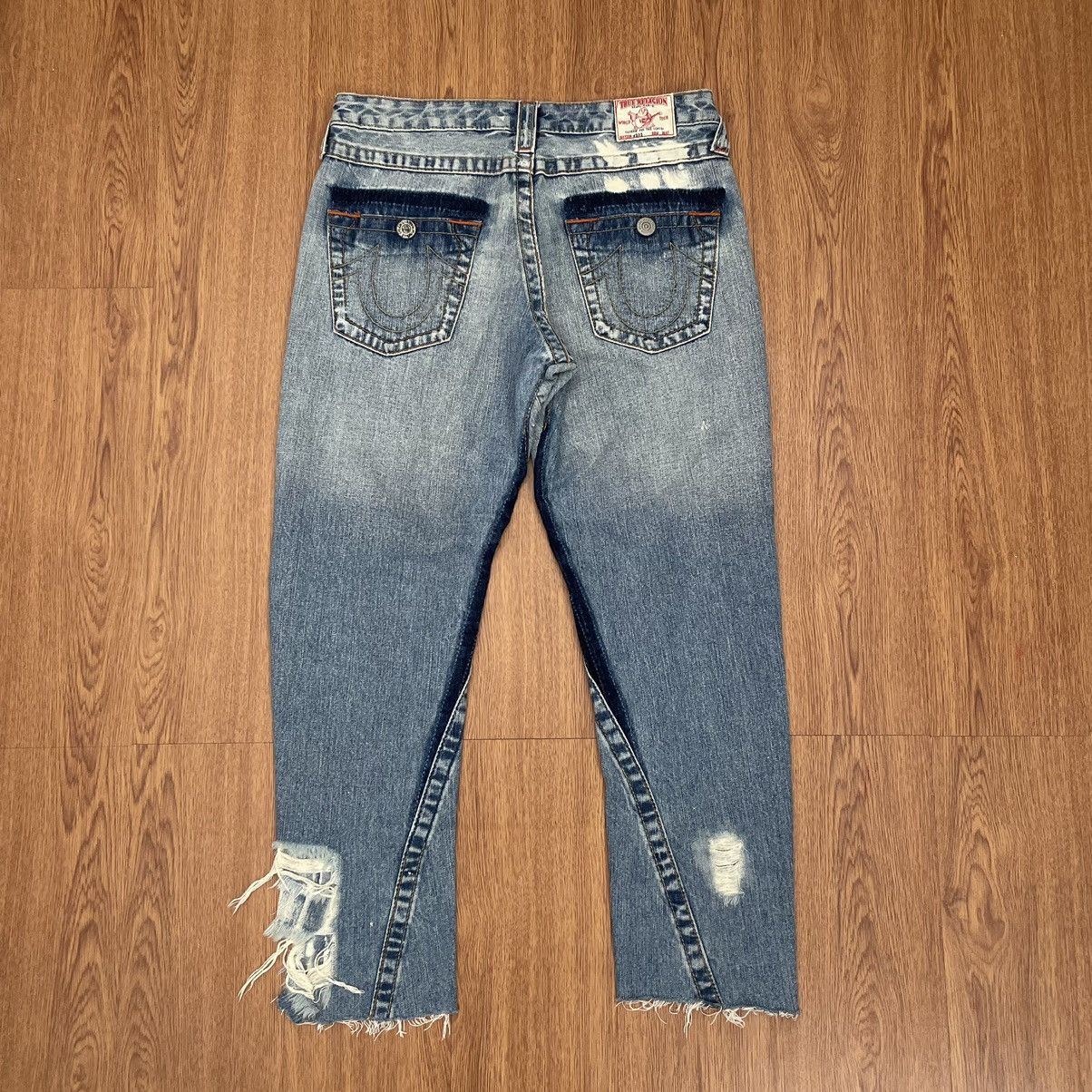 True Religion True religion distressed & thrashed jeans Size US 32 / EU 48 - 2 Thumbnail