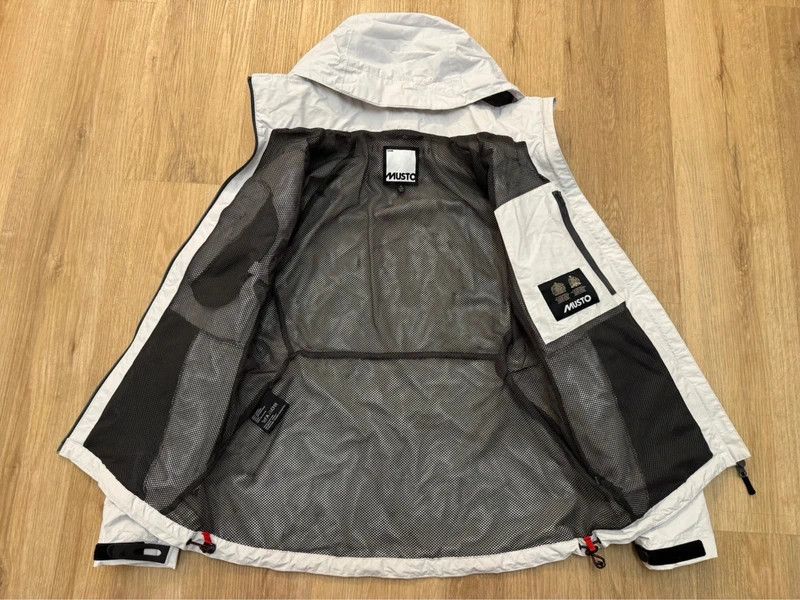 Musto Musto Corsica 2.0 Sardinia size 12 L Sailing Jacket Size L / US 10 / IT 46 - 3 Thumbnail