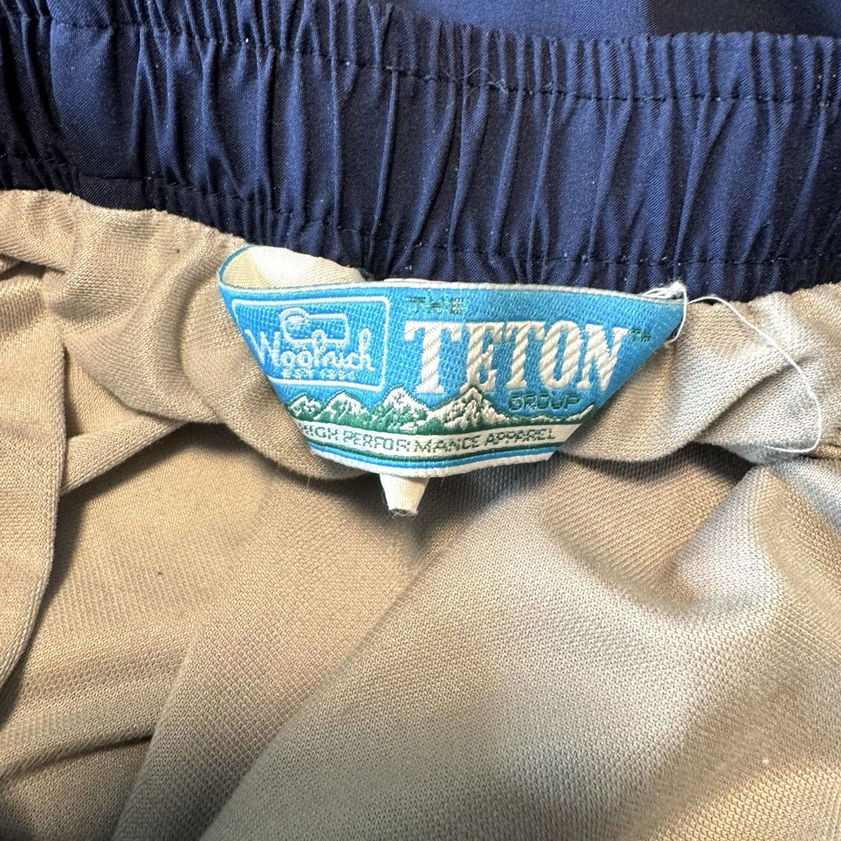 Vintage VINTAGE The Teton Group Woolrich Gore-Tex Pants Blue Large Lined Mens Straight 30.5 Inseam Wool/Nylon Water Resistant Regular Deparment: Men Size US 33 - 7 Thumbnail