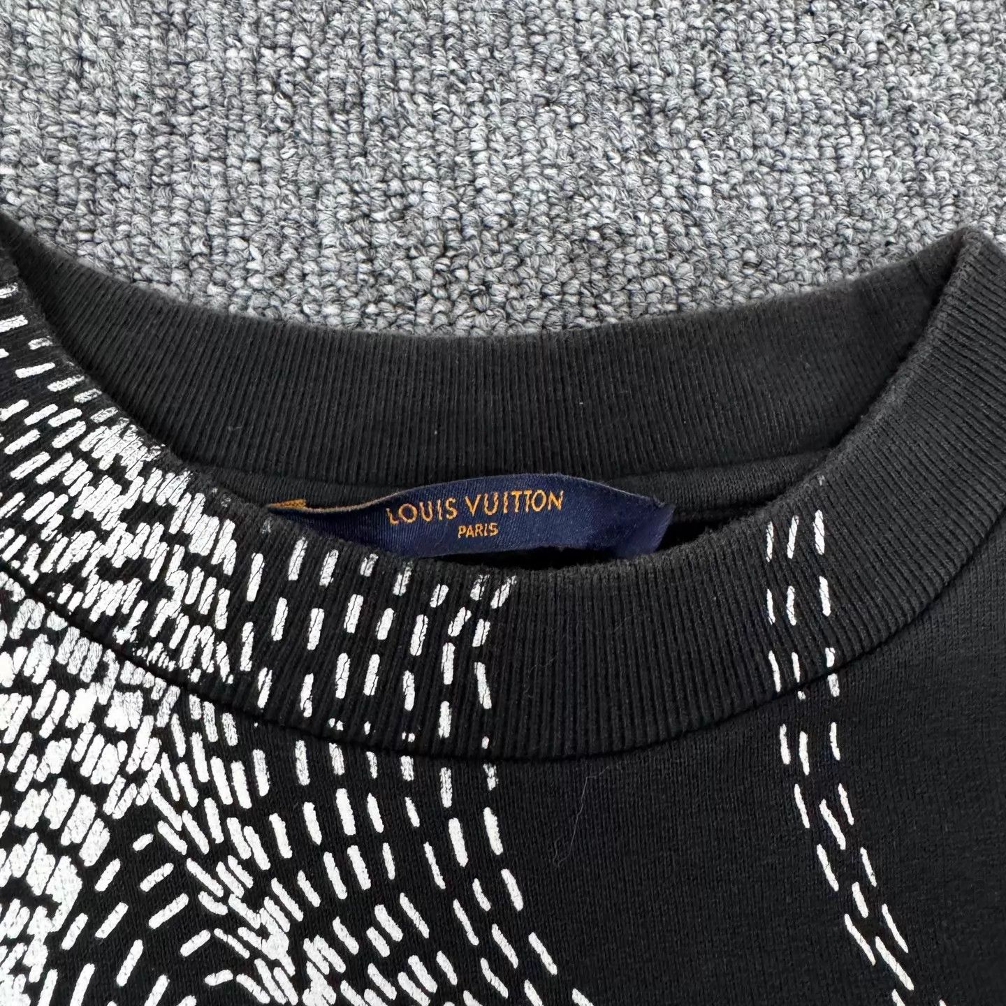 Louis Vuitton LV Sketch Floral Crewneck S 99 New B&W Unisex Size US S / EU 44-46 / 1 - 5 Thumbnail