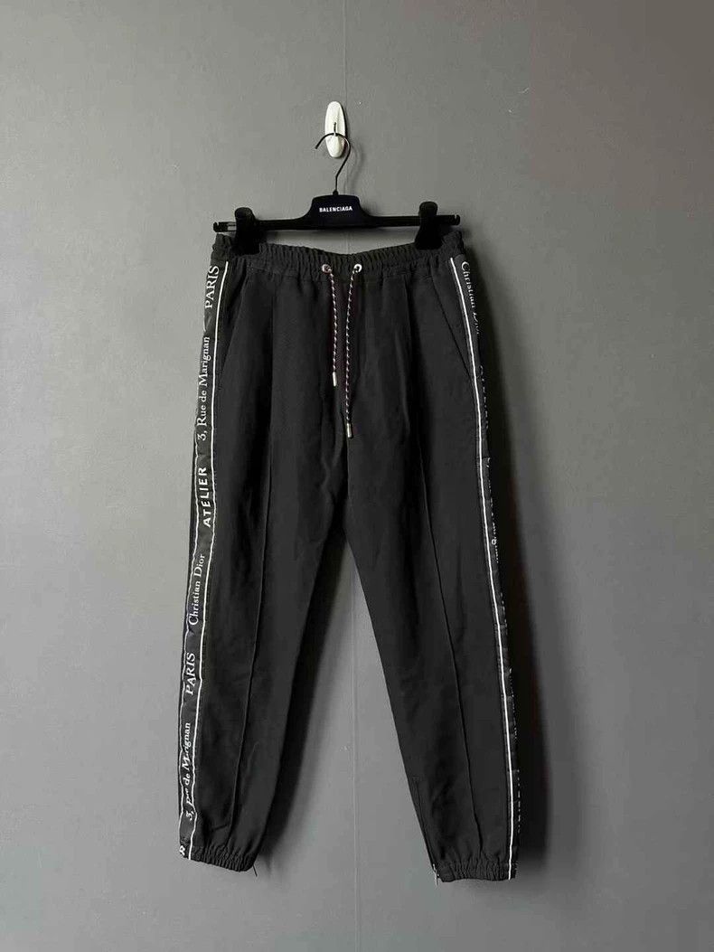 Dior Dior logo on the side pants 2501-Nextarrow Size US 28 / EU 44 - 1 Thumbnail