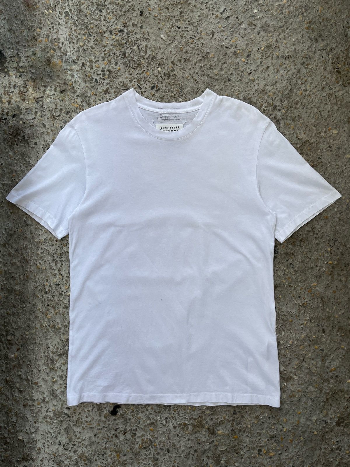 Maison Margiela Classic Plain Crewneck T-Shirt Size US S / EU 44-46 / 1 - 1 Thumbnail