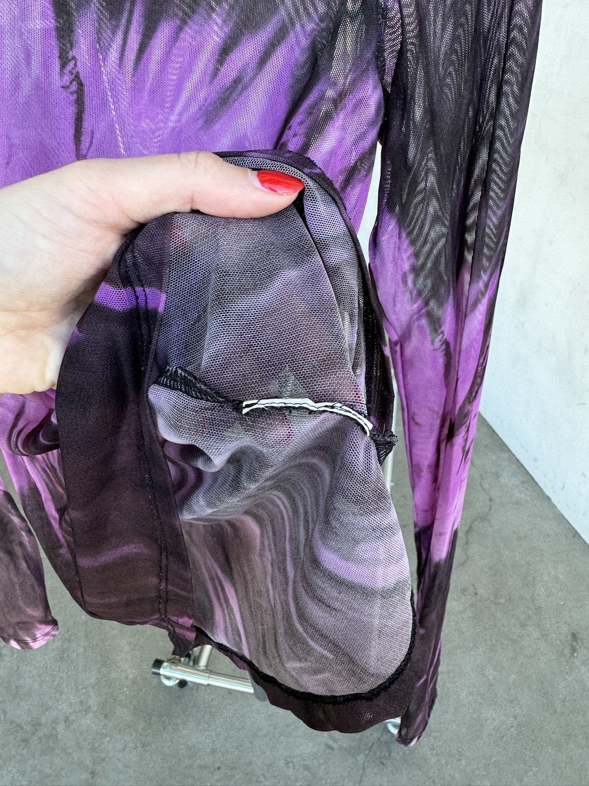Versus Versace VERSUS VERSACE PURPLE AND BLACK MESH LONG SLEEVE SHIRT Size M / US 6-8 / IT 42-44 - 4 Thumbnail