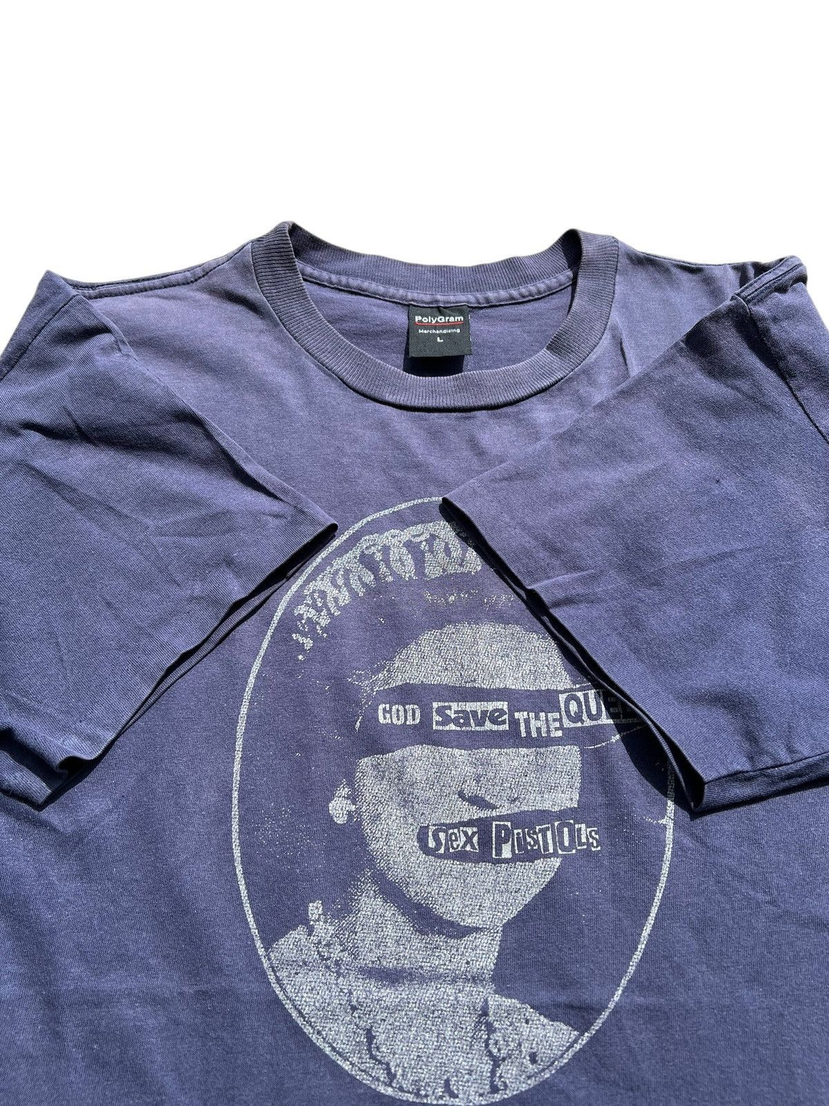 Band Tees 🔥Crazy Rare 90’s God Save The Queen Sex Pistols Band T-shirt Size US L / EU 52-54 / 3 - 8 Thumbnail