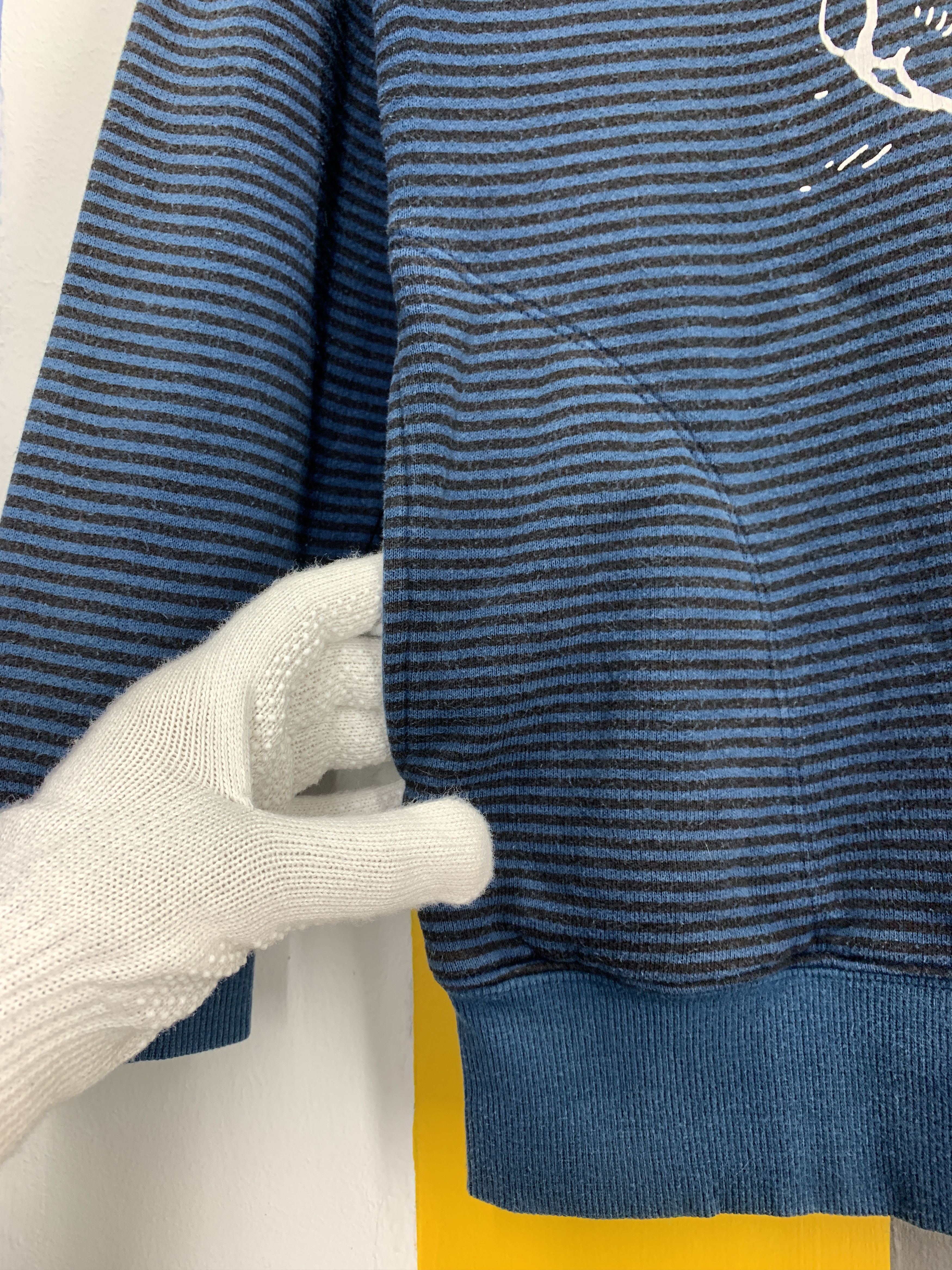 Cartoon Network × Uniqlo PETER RABBIT Stripe Hoodie Pullover #2248/22 Size US S / EU 44-46 / 1 - 3 Thumbnail