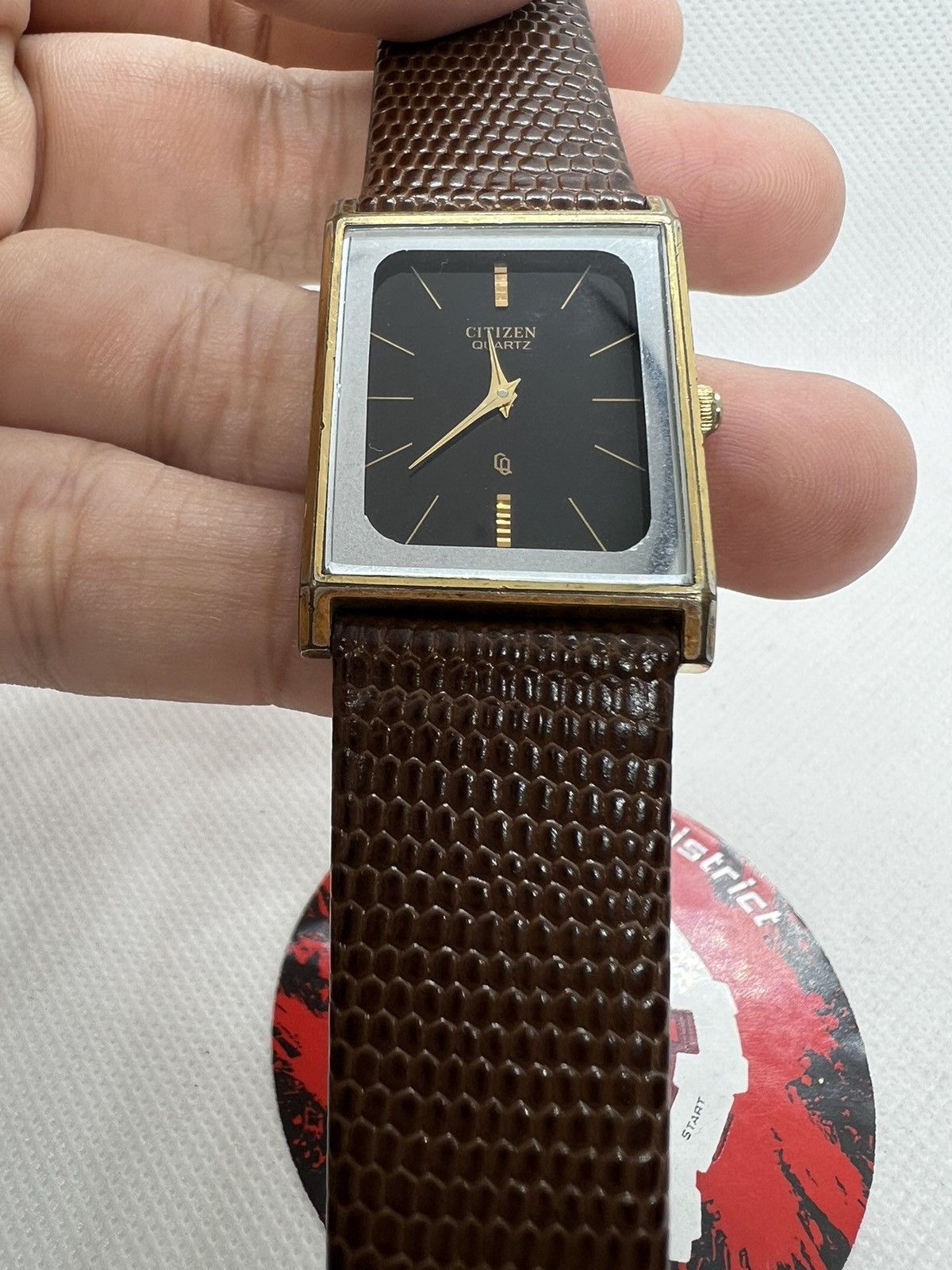 Citizen Vintage Citizen 4-795962 Y0 Tank Quartz Watch Size ONE SIZE - 2 Thumbnail