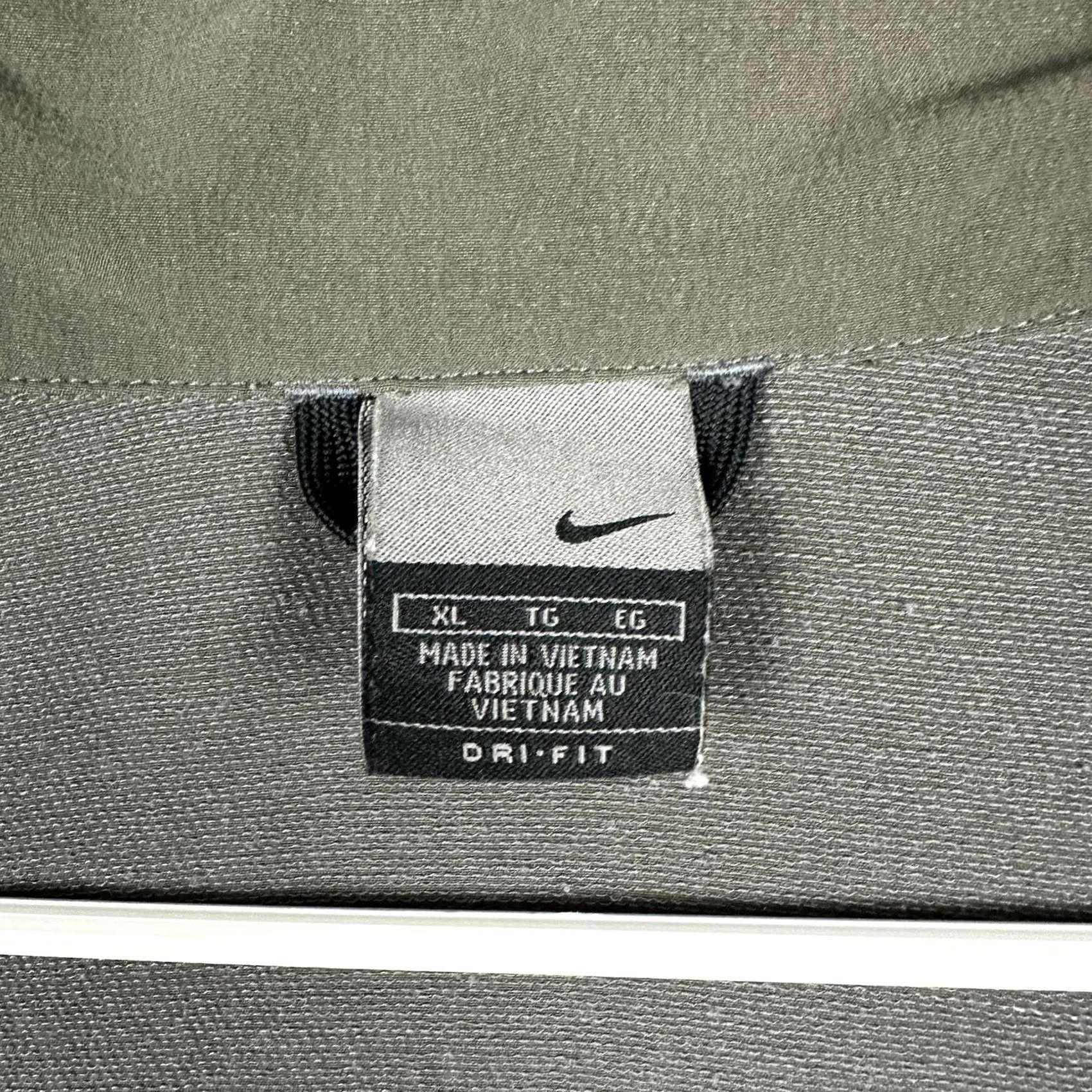 Nike Nike Dri-Fit Jacket Mens XL Gray Full Zip Lightweight Breathable Golf Gym Dri-Fit Size US XL / EU 56 / 4 - 4 Thumbnail
