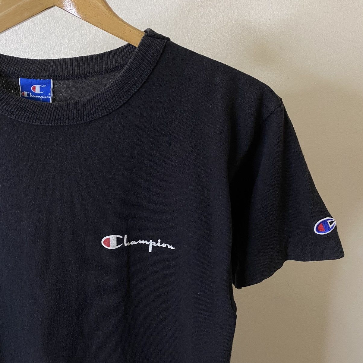 Champion Vintage 90s Champion Essential Small Script Crewneck Tshirt Size US S / EU 44-46 / 1 - 2 Thumbnail