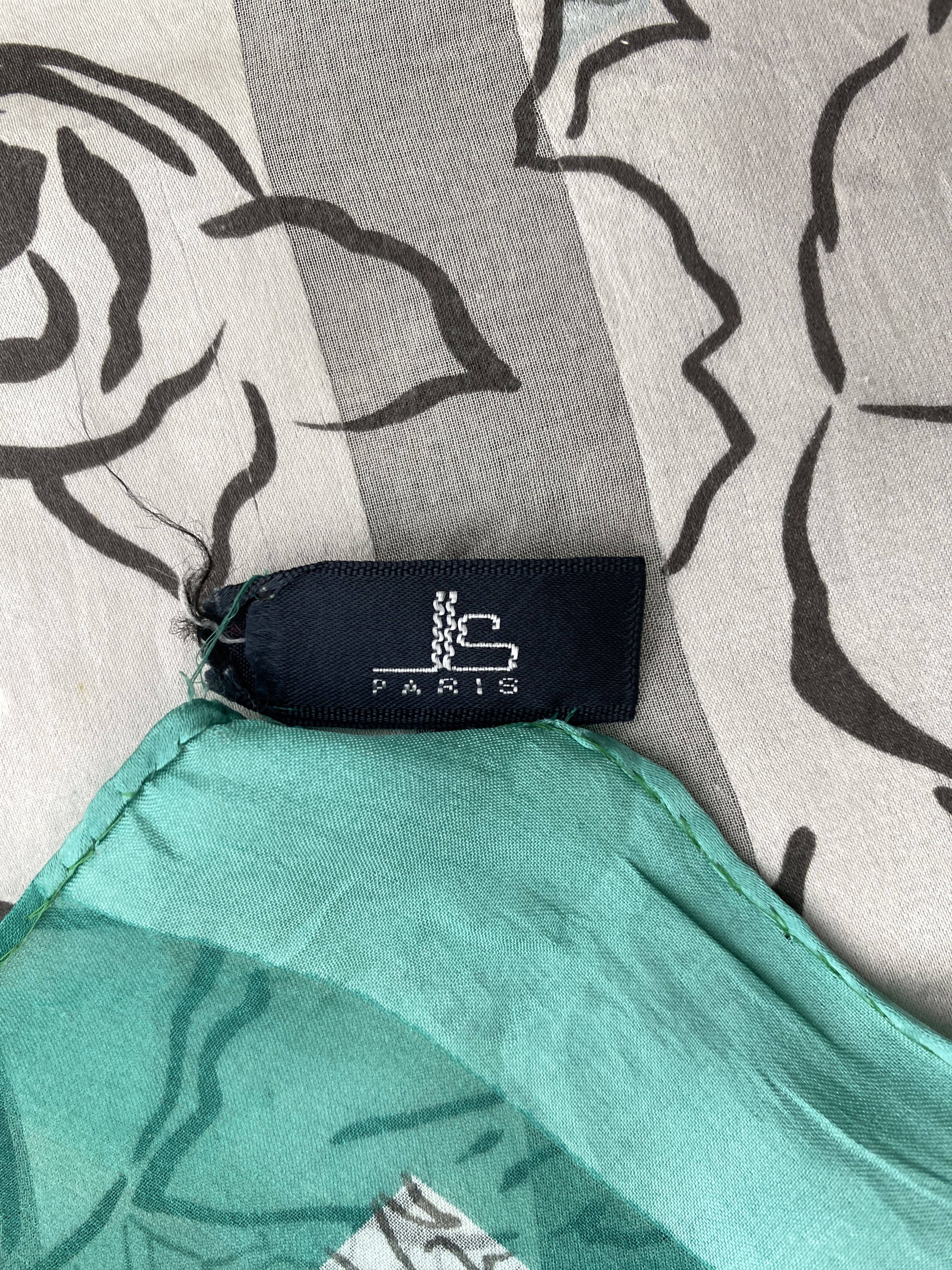 Jean-Louis Scherrer Jean-Louis Scherrer Paris Silk Scarf / Silk Shawl SN0230 Size ONE SIZE - 3 Thumbnail