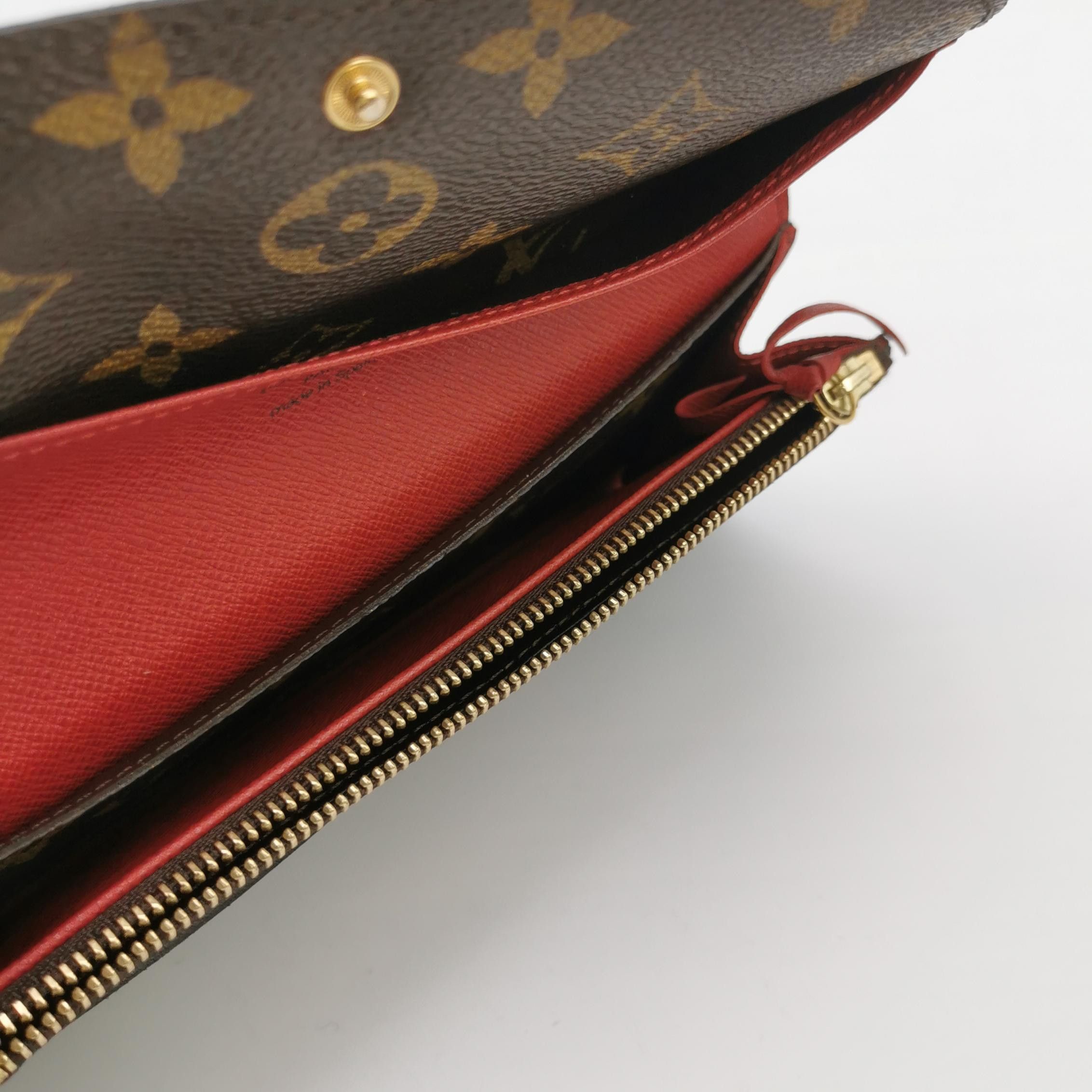 Louis Vuitton Louis Vuitton (LV) Emilie leather Monogram print snap walle Size ONE SIZE - 4 Thumbnail