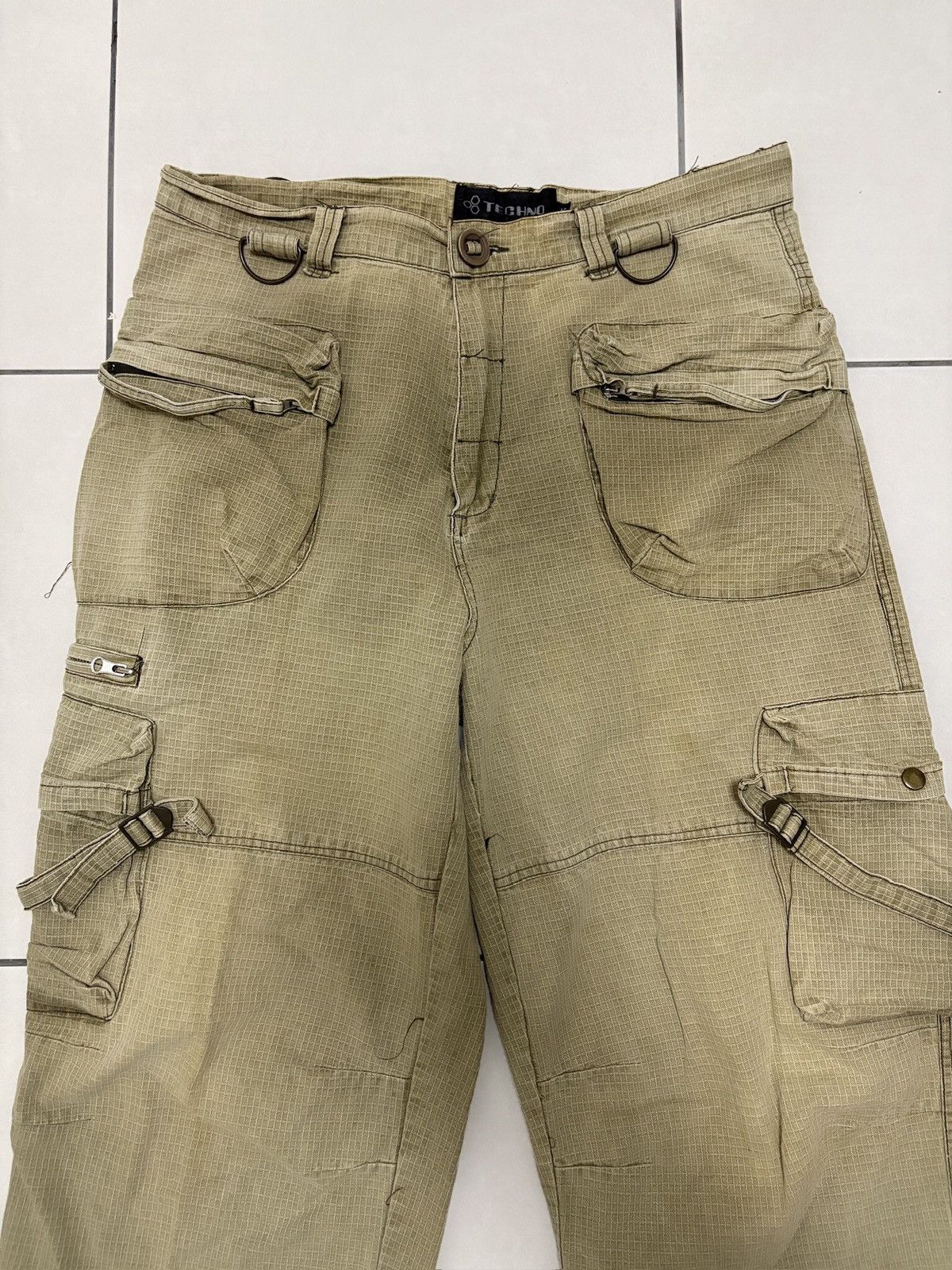 Japanese Brand Vintage Techno Cargo Bondage Pants Size US 34 / EU 50 - 3 Thumbnail