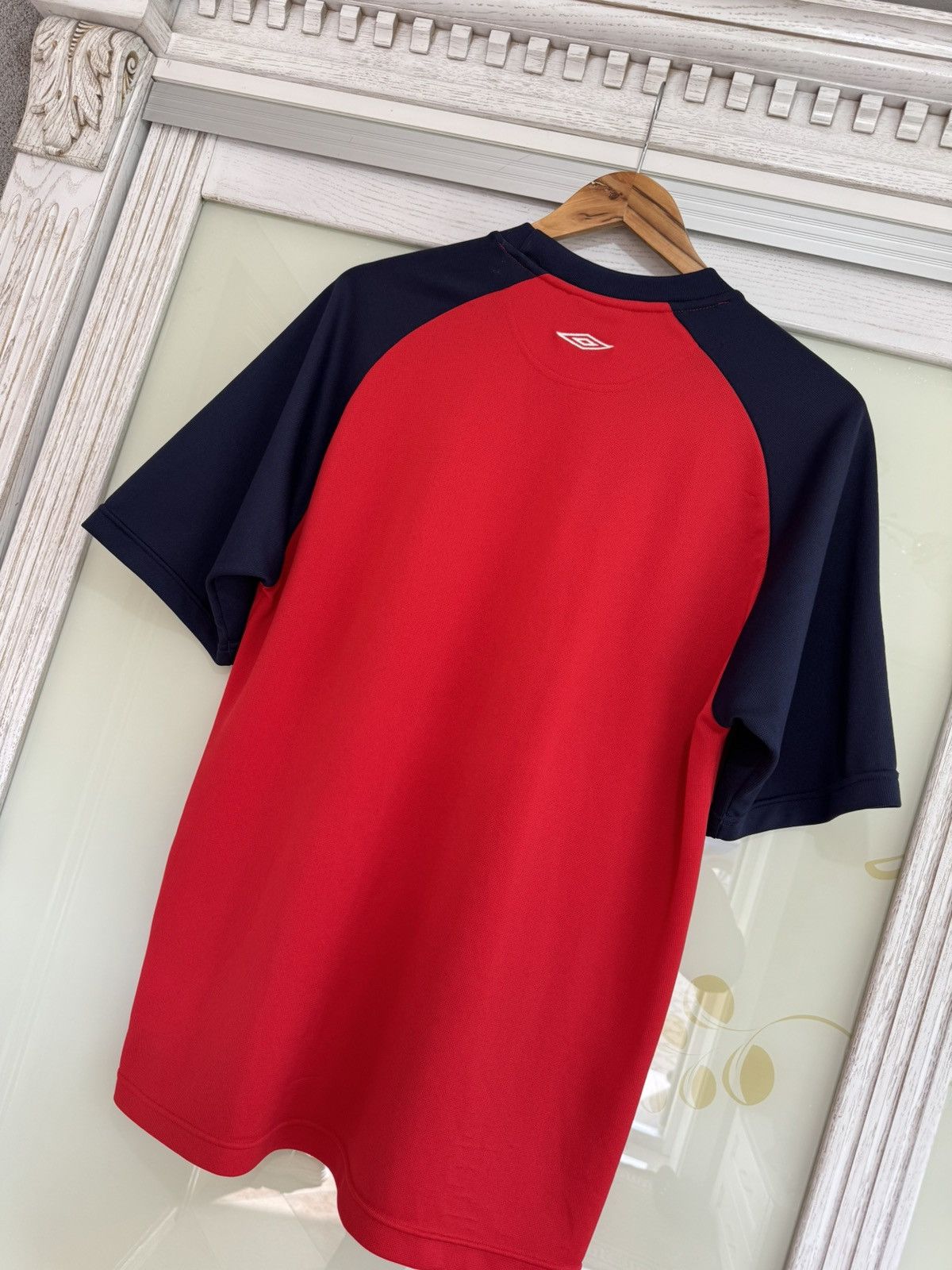 Umbro × Vintage Vintage England 2001-2002 Soccer Training Jersey Football Size US XL / EU 56 / 4 - 6 Thumbnail