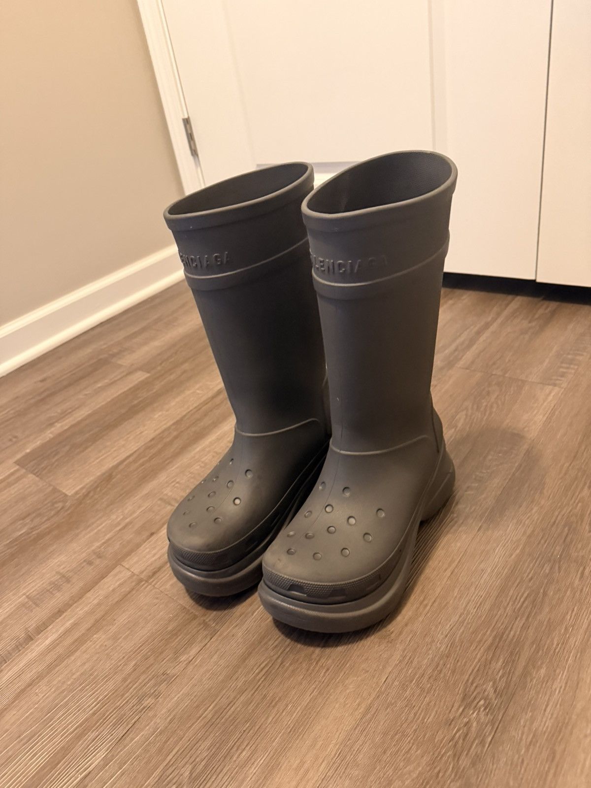 Balenciaga Grey Balenciaga x Crocs Boot Size US 11 / EU 44 - 2 Thumbnail