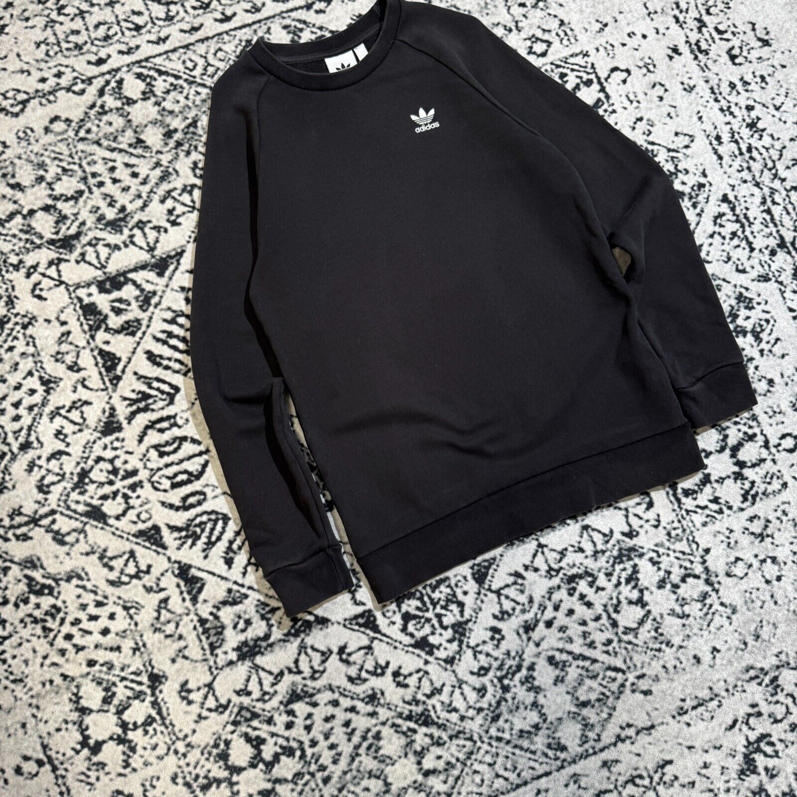 Adidas Vintage Adidas Unisex Black Cotton Crewneck Size S Y2K 90s Size US S / EU 44-46 / 1 - 4 Thumbnail