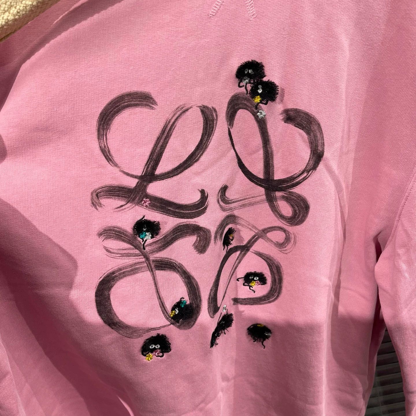 Loewe Loewe Spirited Away Pink Embroidered Soot Sprite Sweatshirt Size US L / EU 52-54 / 3 - 4 Thumbnail