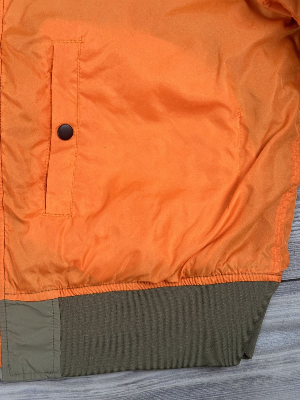 Alpha Industries Reversible Alpha Industries Bomber Jacket Size US XL / EU 56 / 4 - 4 Thumbnail