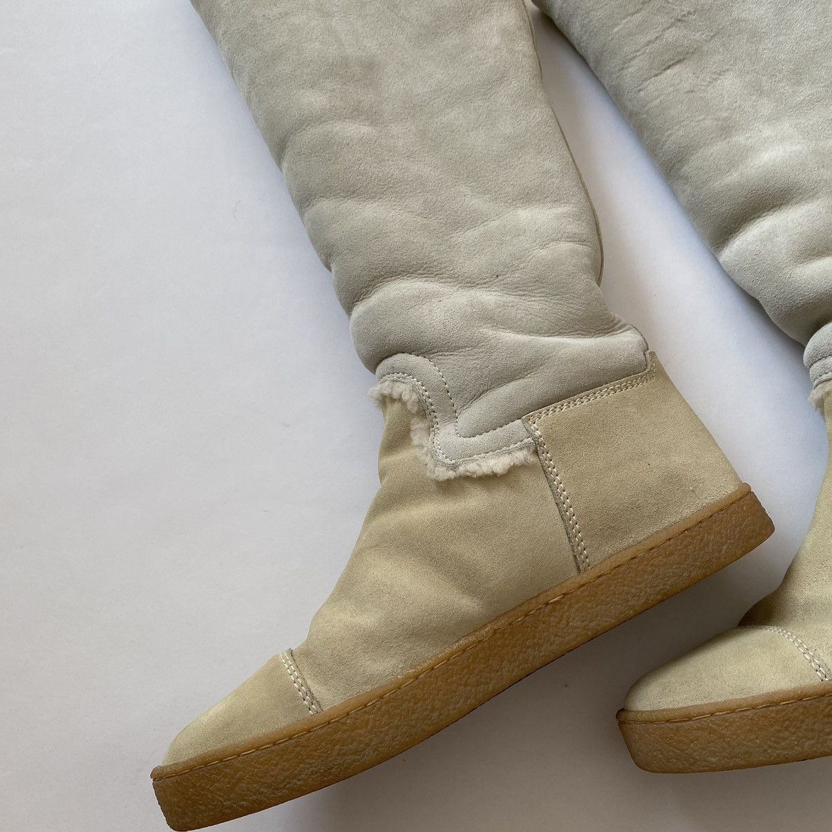 Chanel Chanel 2008 AW CC Logo Shearling Suede Calf Knee Hight Boots Size US 6 / IT 36 - 7 Thumbnail