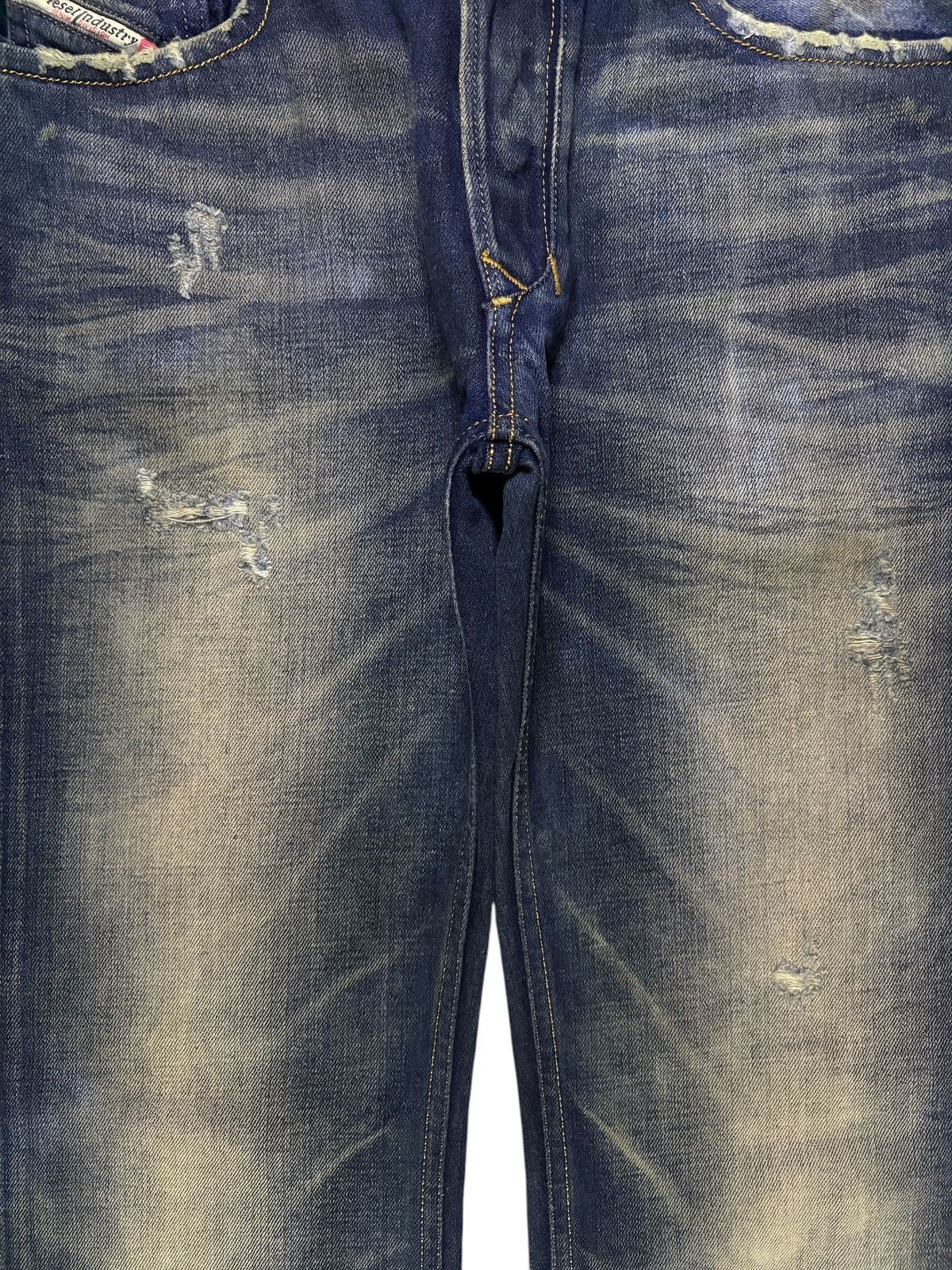 Diesel Vintage Diesel Larkee Rusty Mud Wash Distressed Loose Jeans Size US 31 - 5 Thumbnail