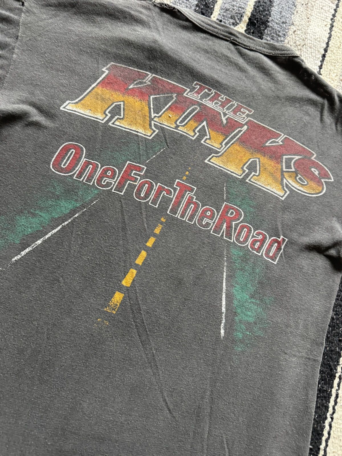 Vintage Vintage 1980 The Kinks “One For The Road” Band T-Shirt M Size US M / EU 48-50 / 2 - 9 Thumbnail